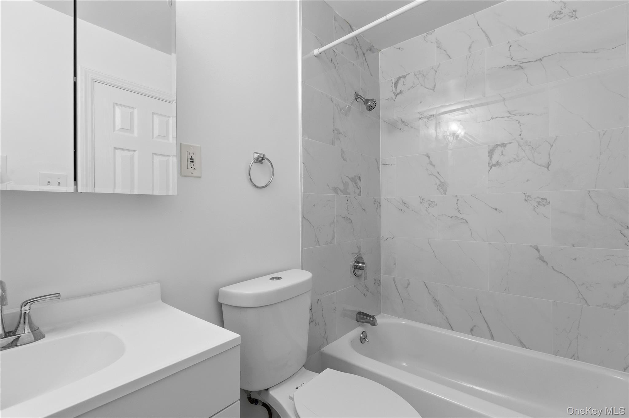 2 Woods End Circle, Unit L photo 15