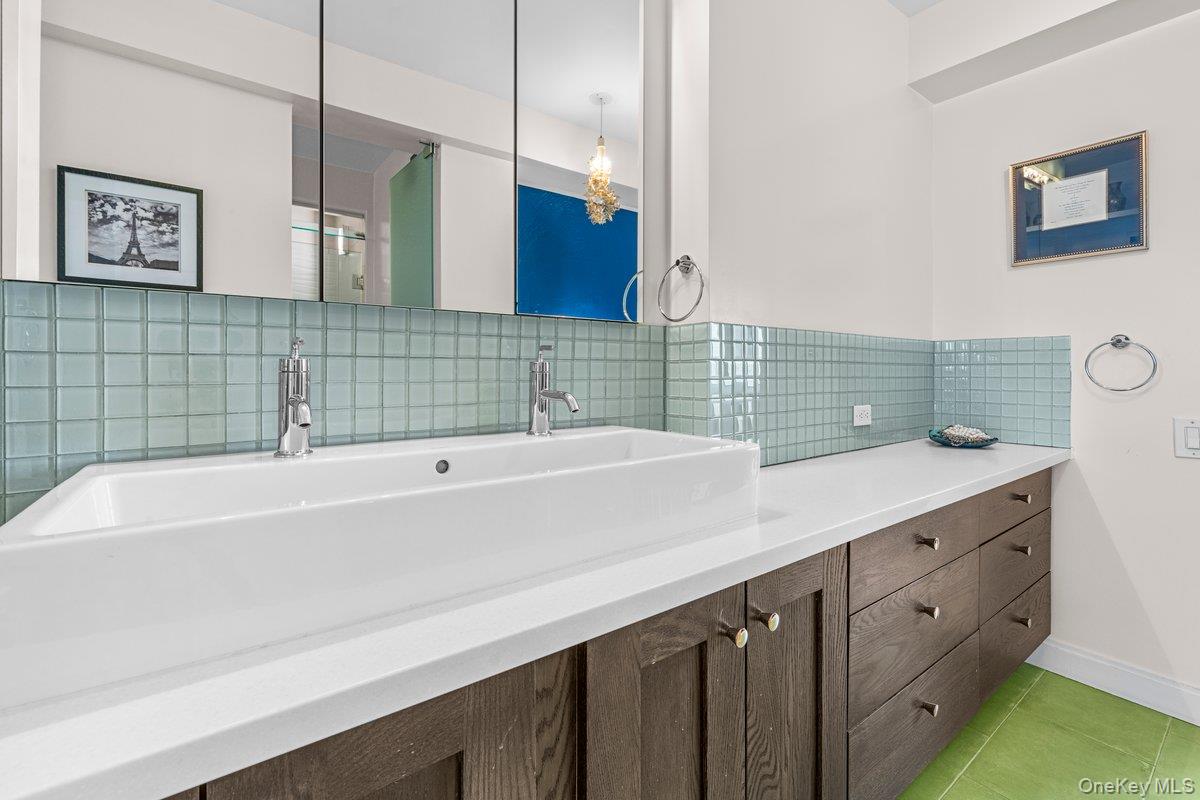 2575 Palisade Avenue, Unit 12AB photo 21