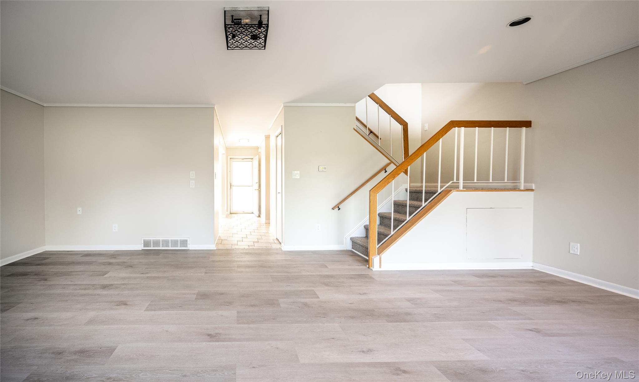 21 Pond Drive W – For Rent photo 20