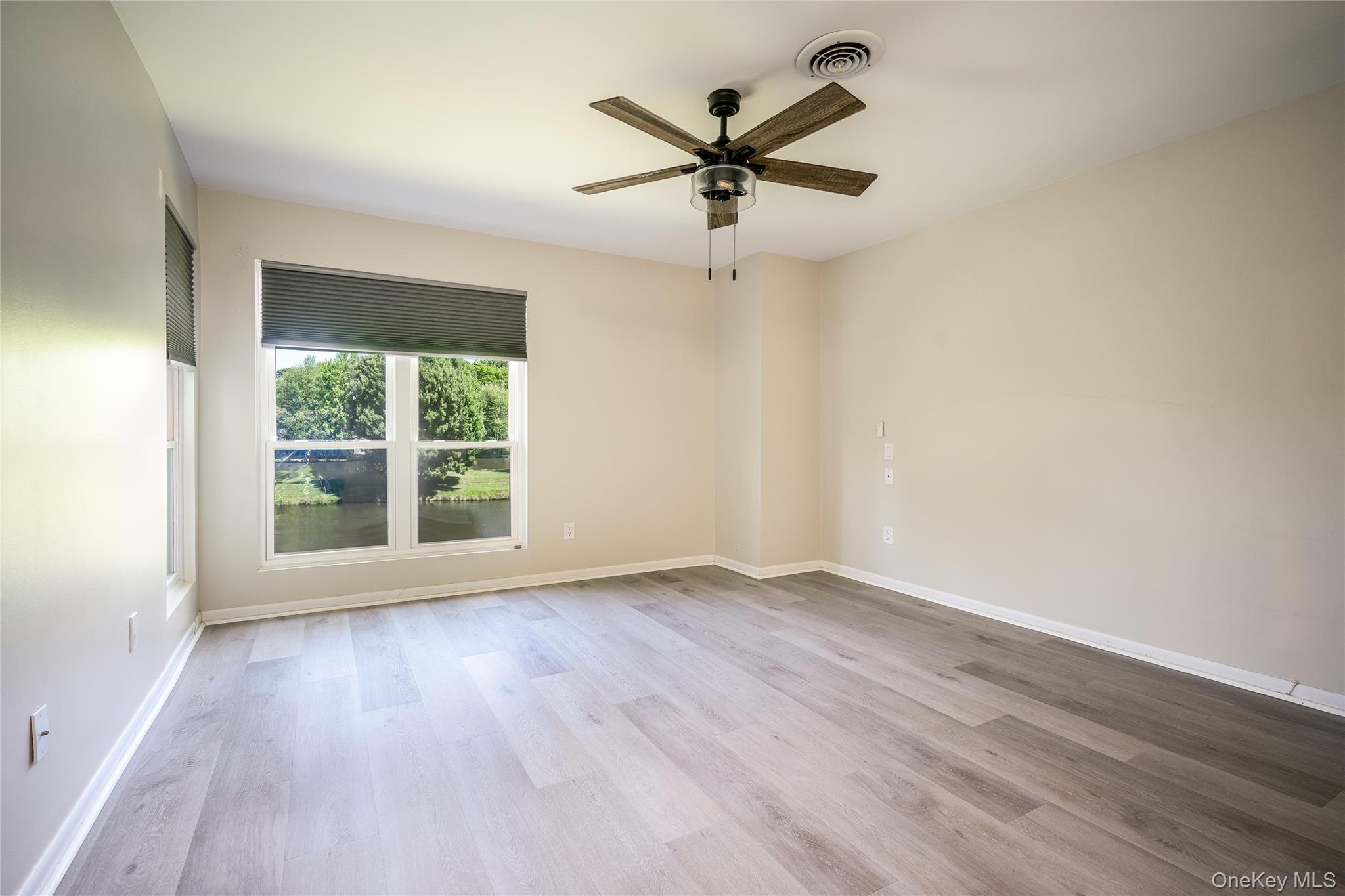 21 Pond Drive W – For Rent photo 9