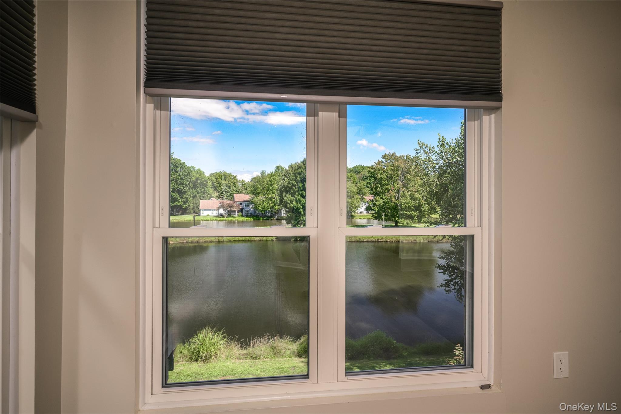 21 Pond Drive W – For Rent photo 13