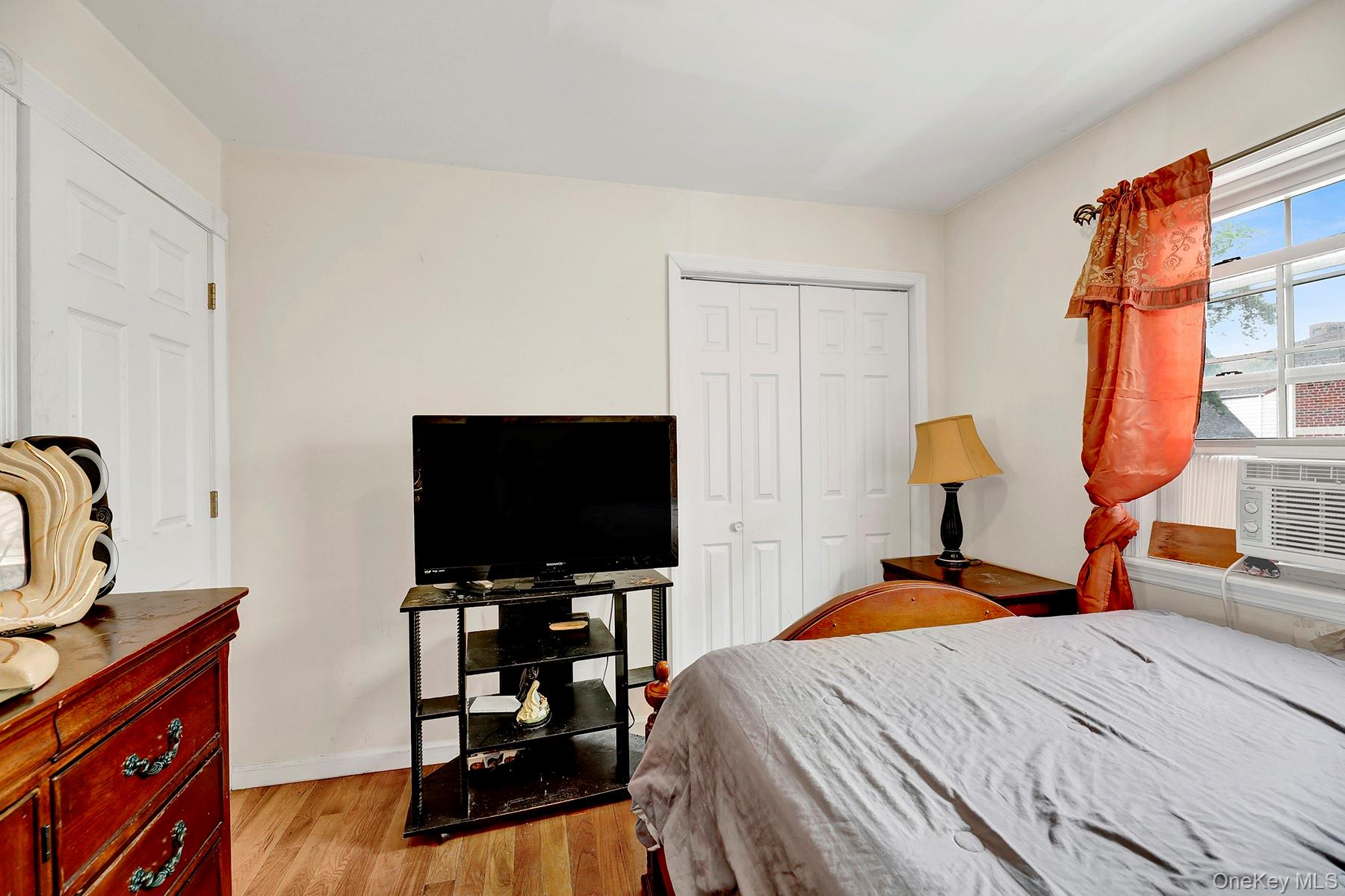 15714 Baisley Boulevard – For Sale photo 16