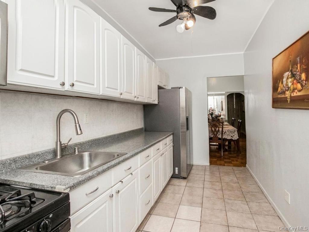 2166 Bronx Park East, Unit 6D photo 5