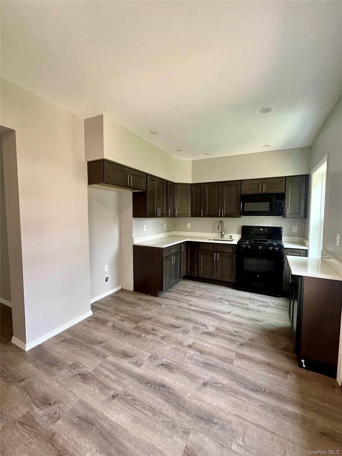 6 E 2nd Street, Unit 1st Floor photo 2