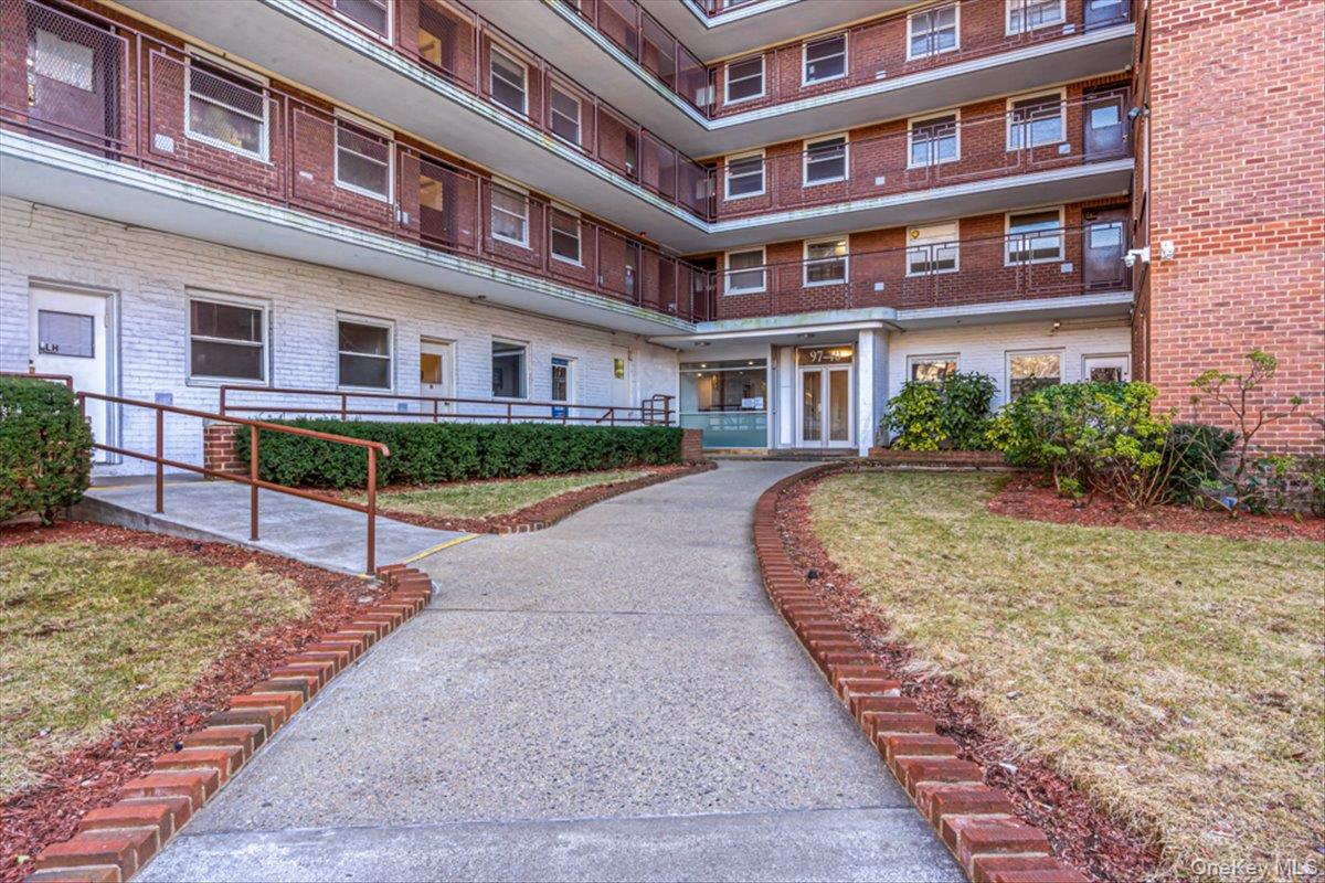 9740 62nd Drive, Unit 14N photo 2