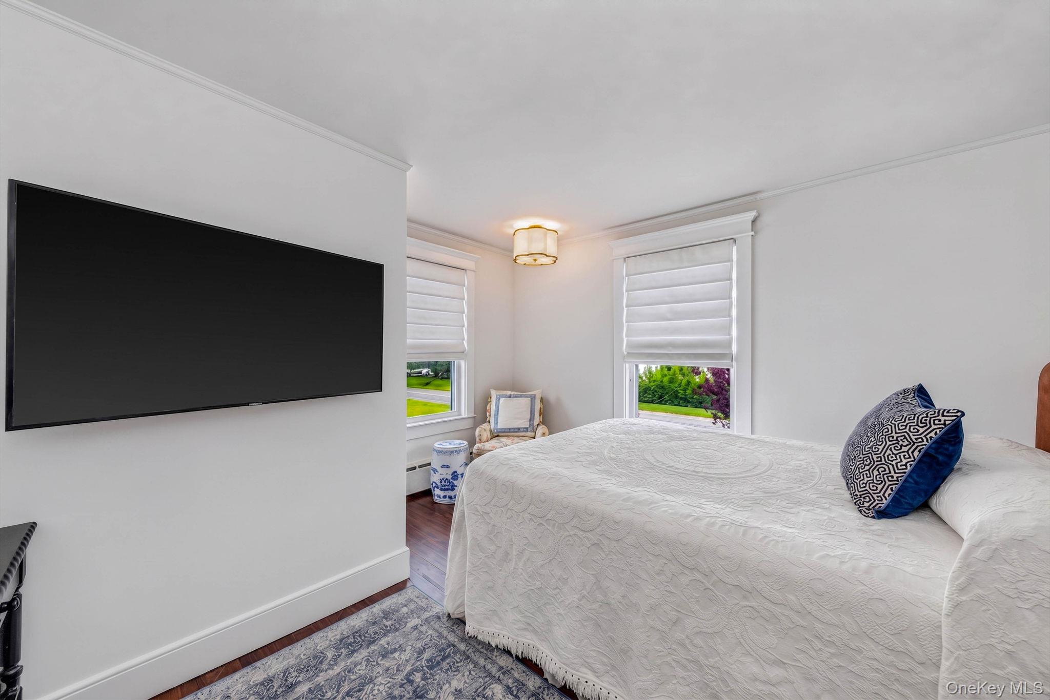 312 Riverside Drive – For Sale photo 31