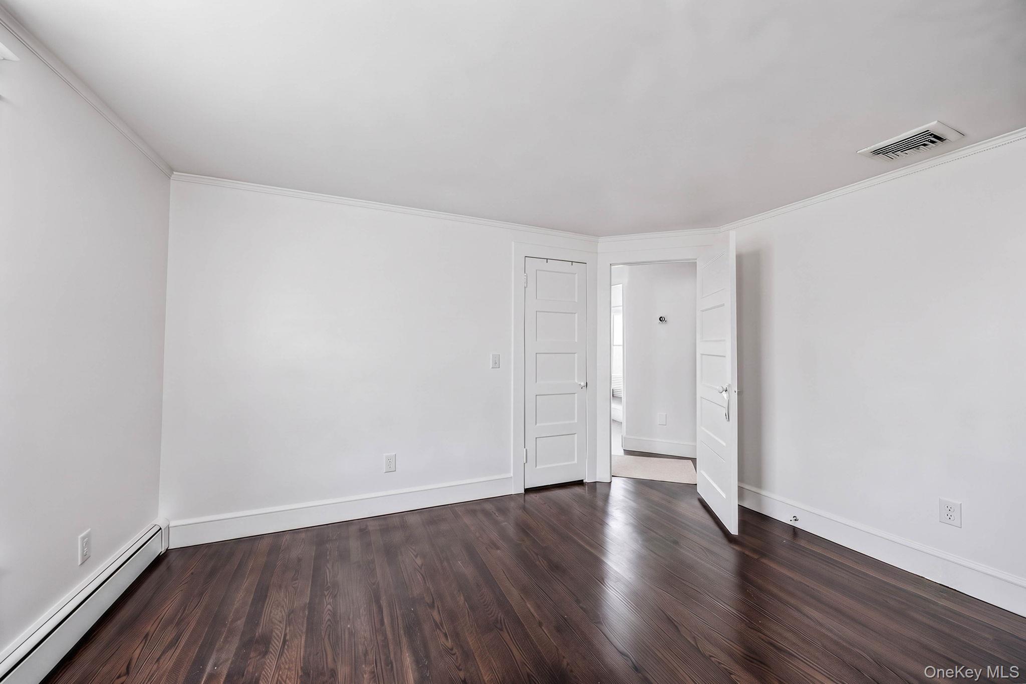 312 Riverside Drive – For Sale photo 28