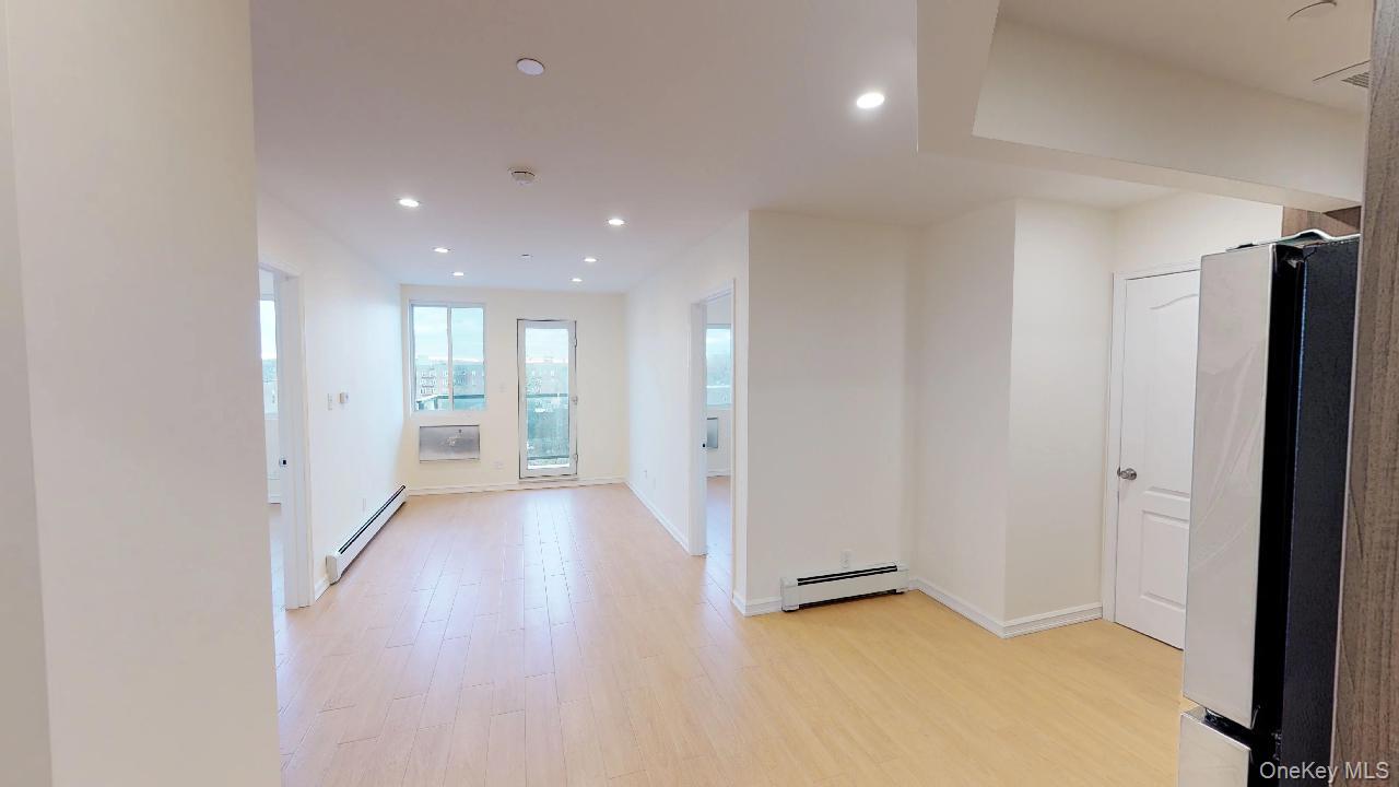 67-19 Austin Street, Unit 5A photo 2