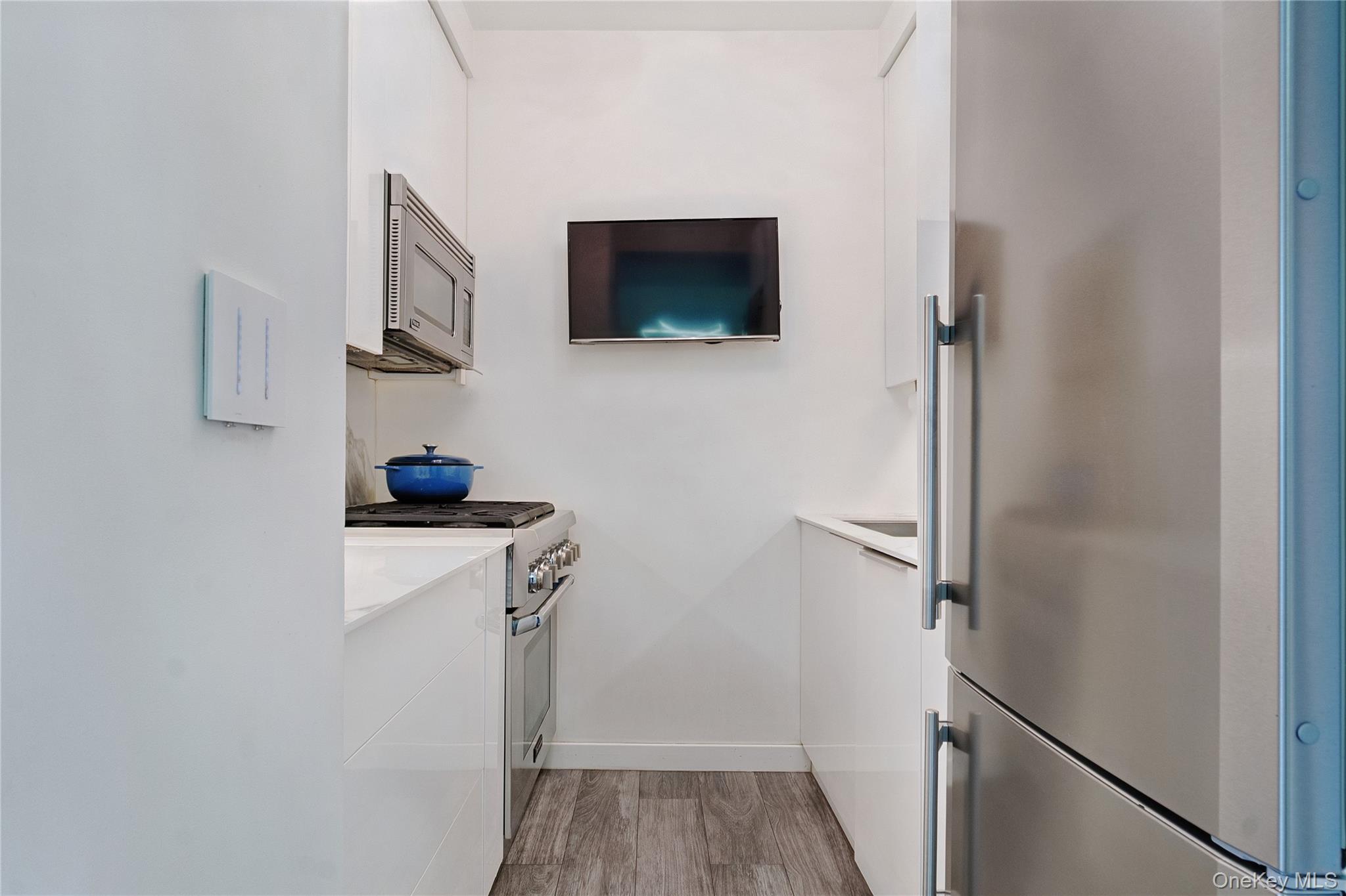 310 E 46th Street, Unit PHT photo 11