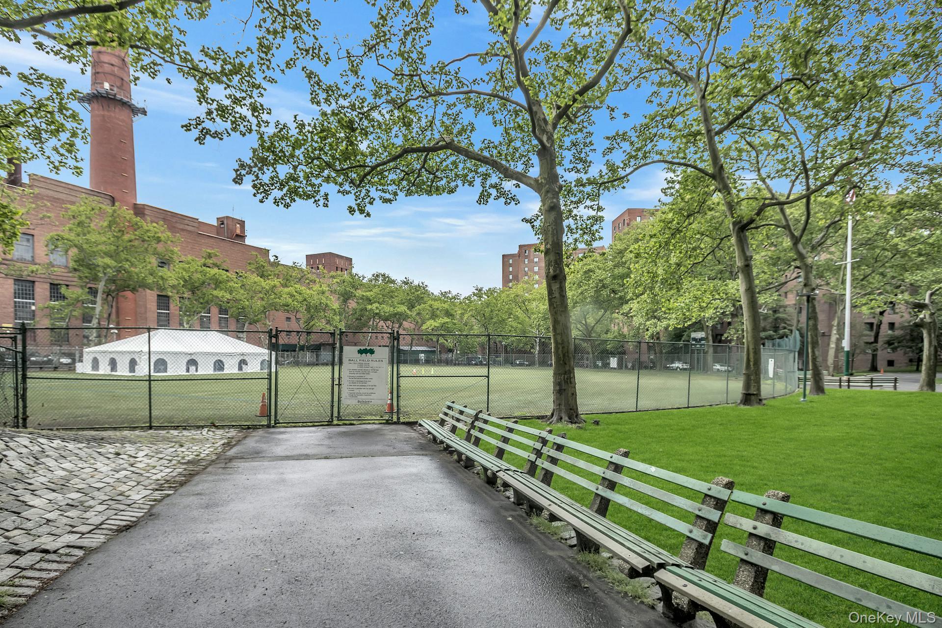 1579 Metropolitan Avenue, Unit 3B photo 6
