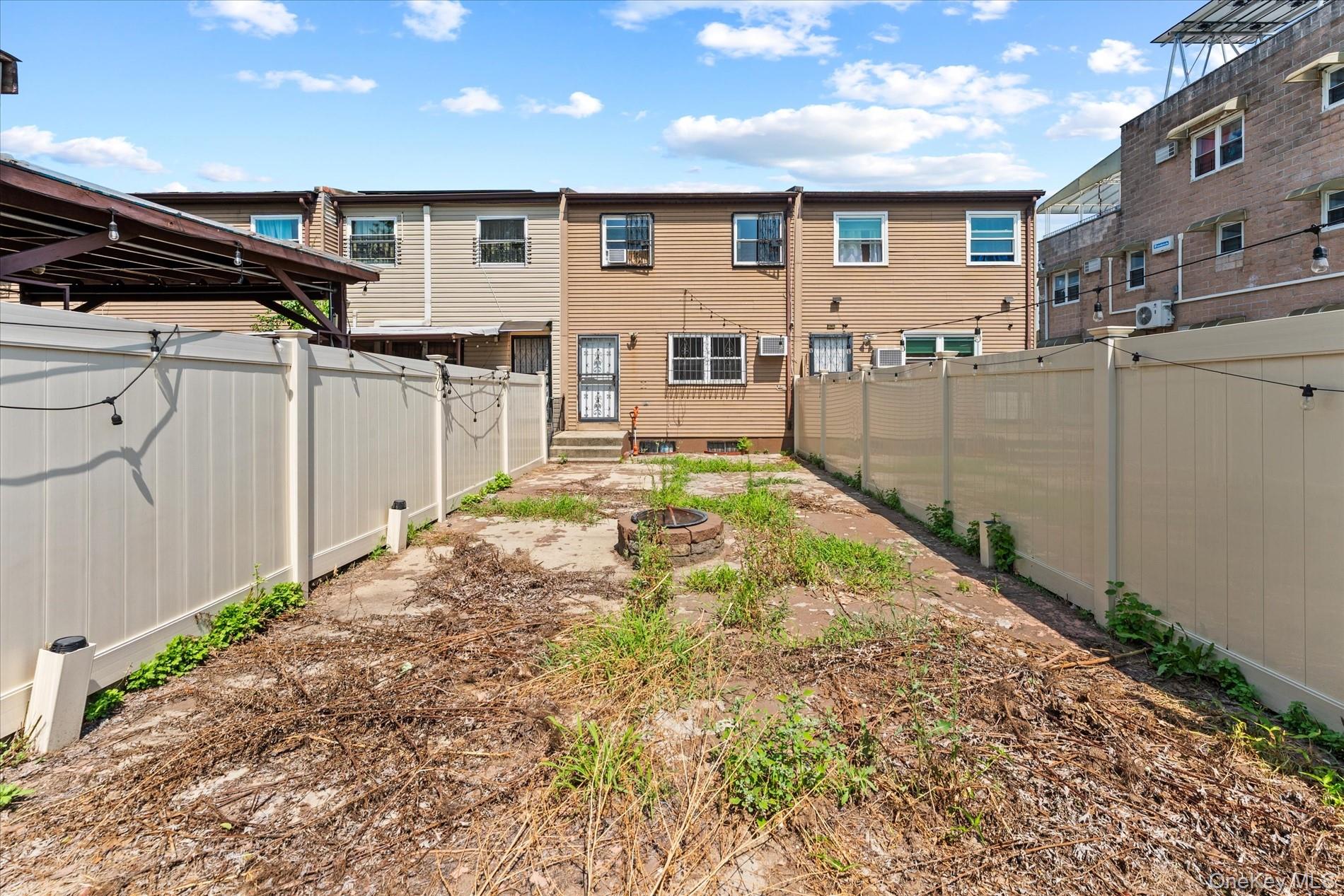 534 Warwick Street – For Sale photo 25