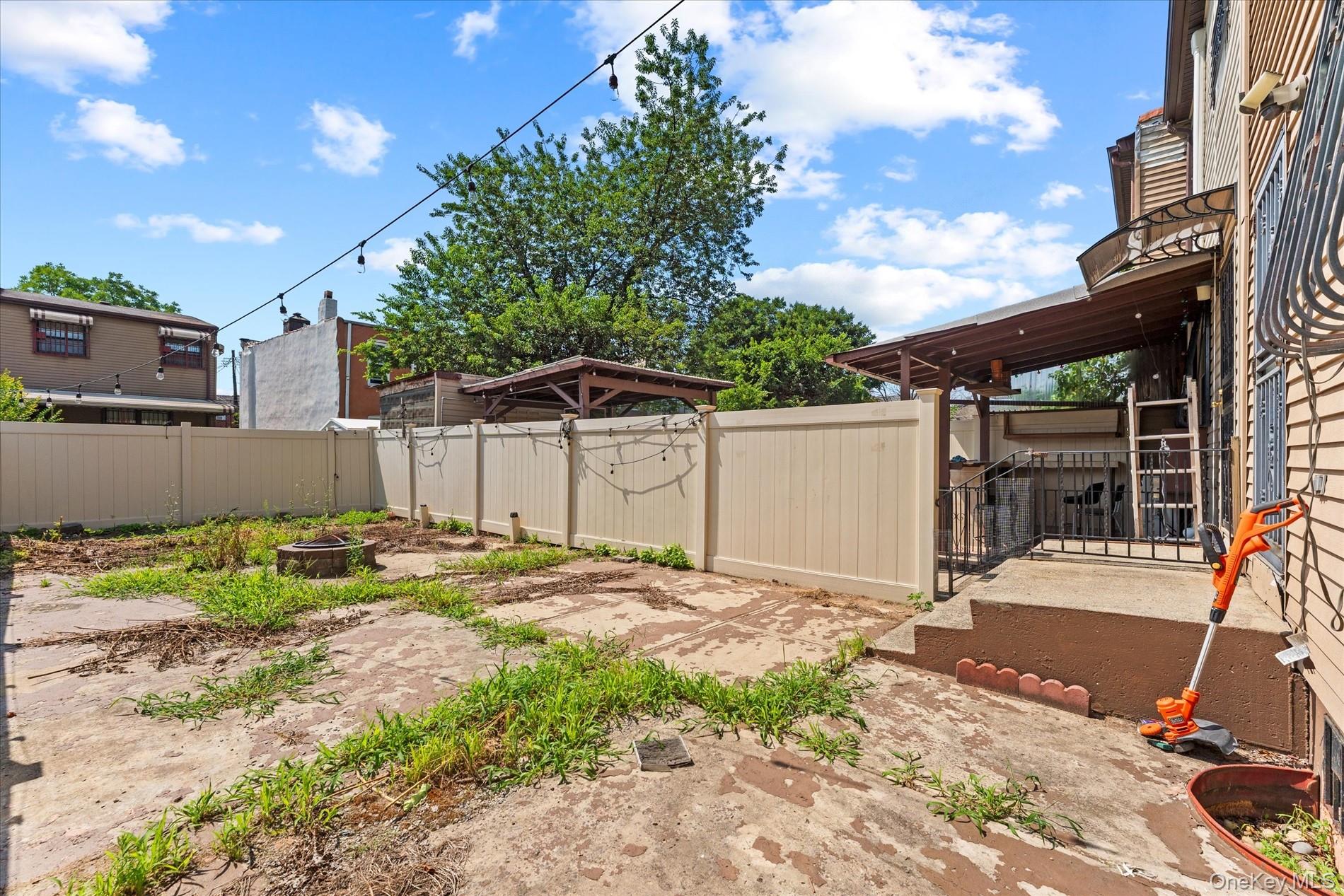 534 Warwick Street – For Sale photo 24