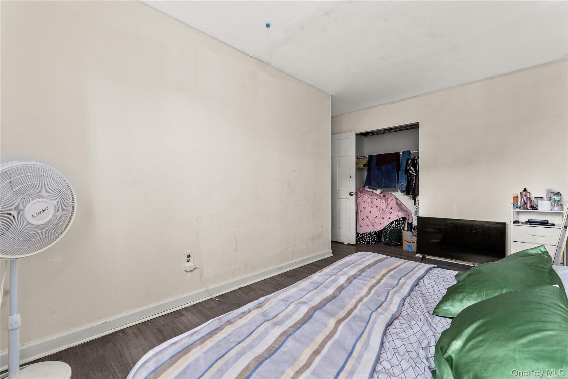 534 Warwick Street – For Sale photo 14