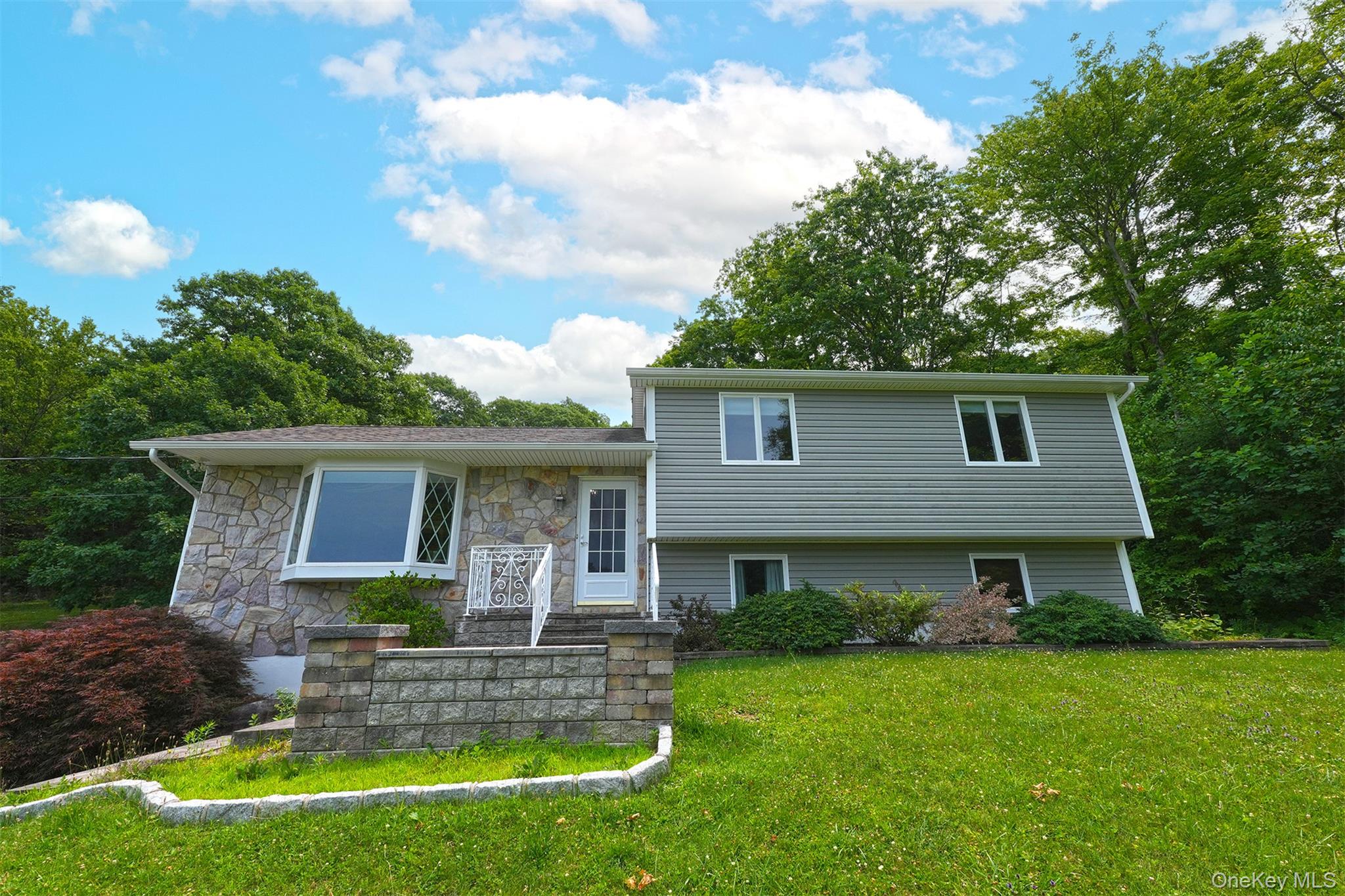 128 Lookout Pass – For Sale