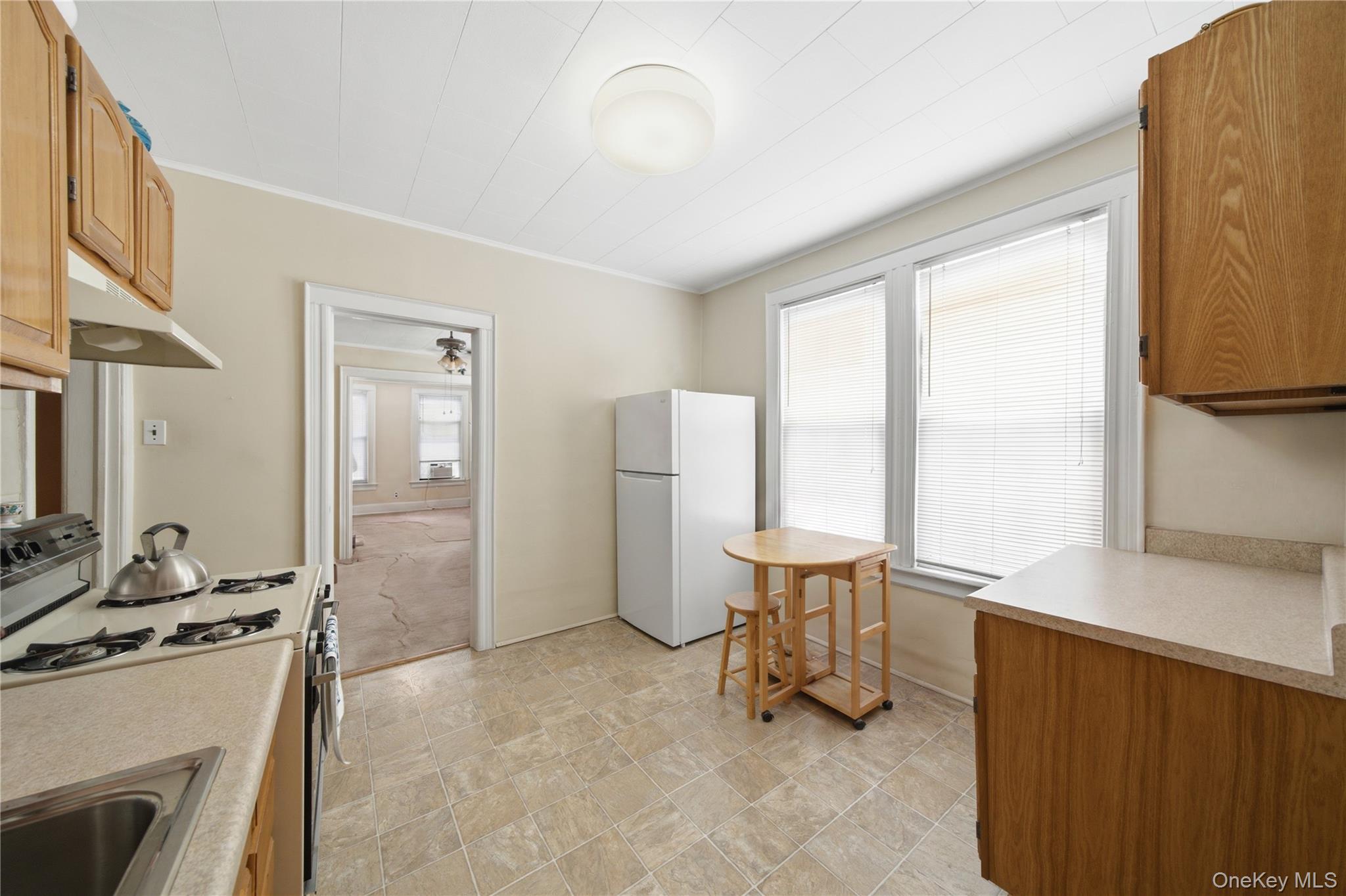 66-28 75th Street – For Sale photo 3
