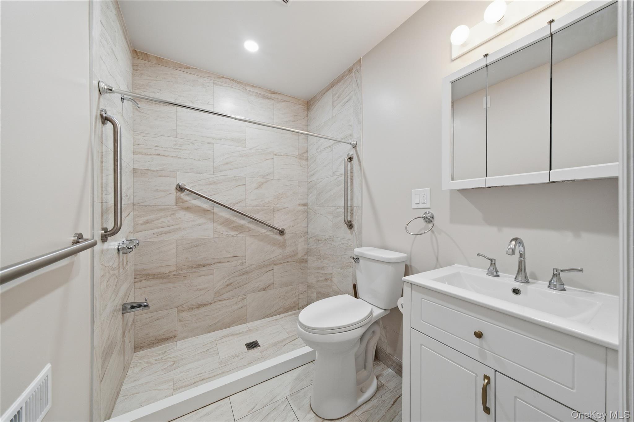 66-28 75th Street – For Sale photo 7