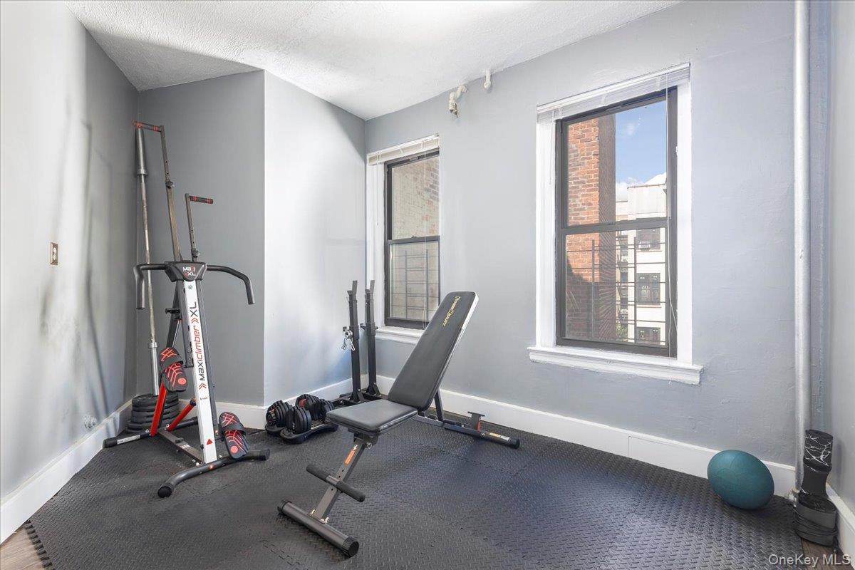 941 Jerome Avenue, Unit 1011F photo 7