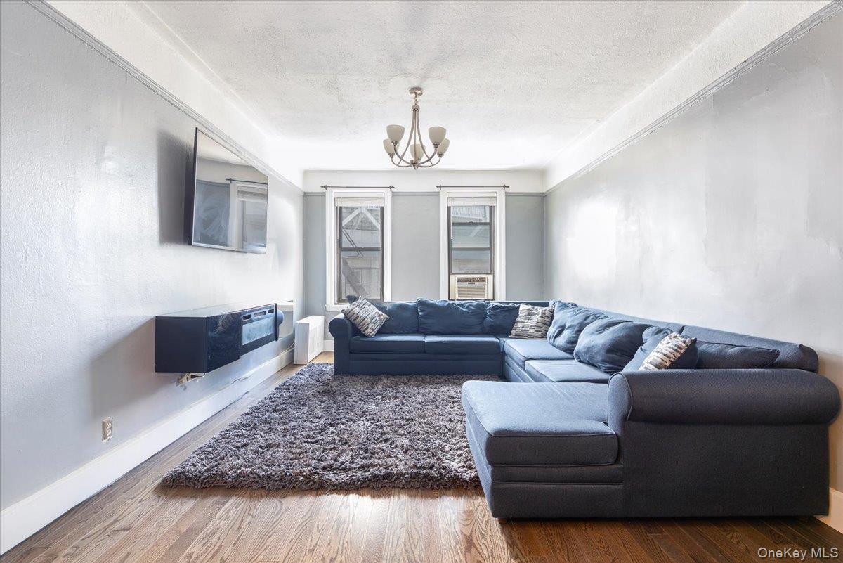 941 Jerome Avenue, Unit 1011F