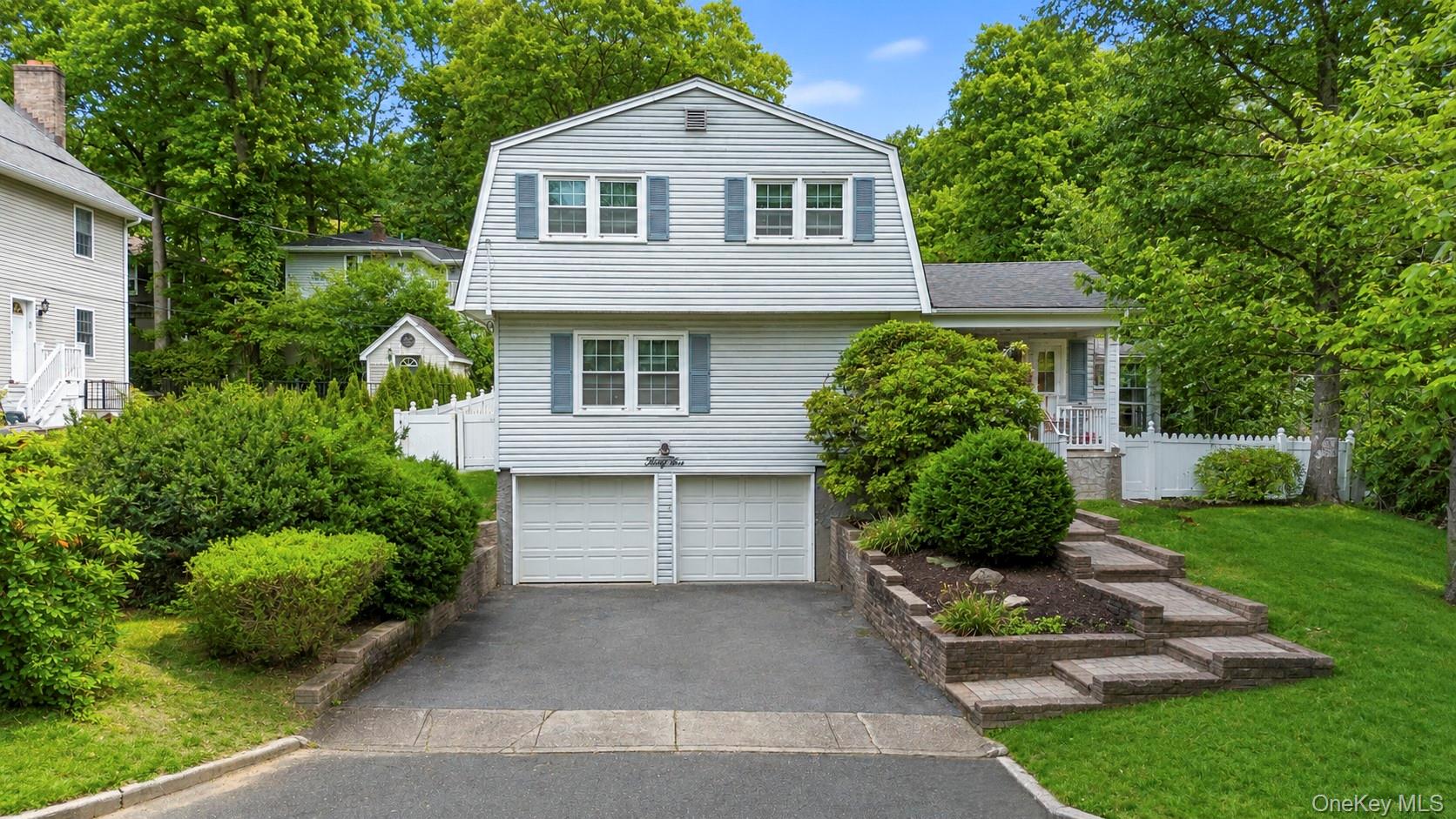 35 Sanford Street – For Sale photo 2