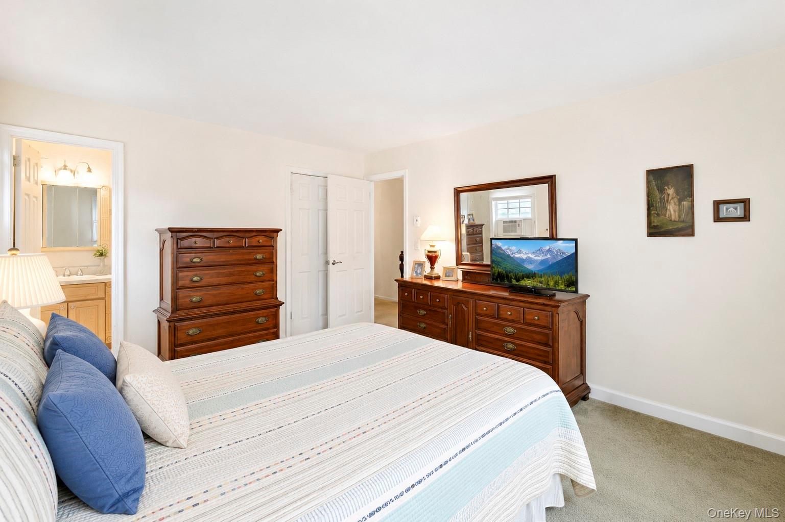 35 Sanford Street – For Sale photo 33
