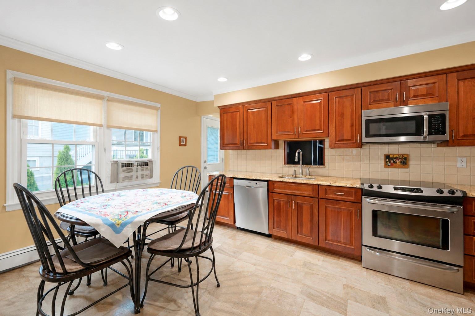 35 Sanford Street – For Sale photo 21