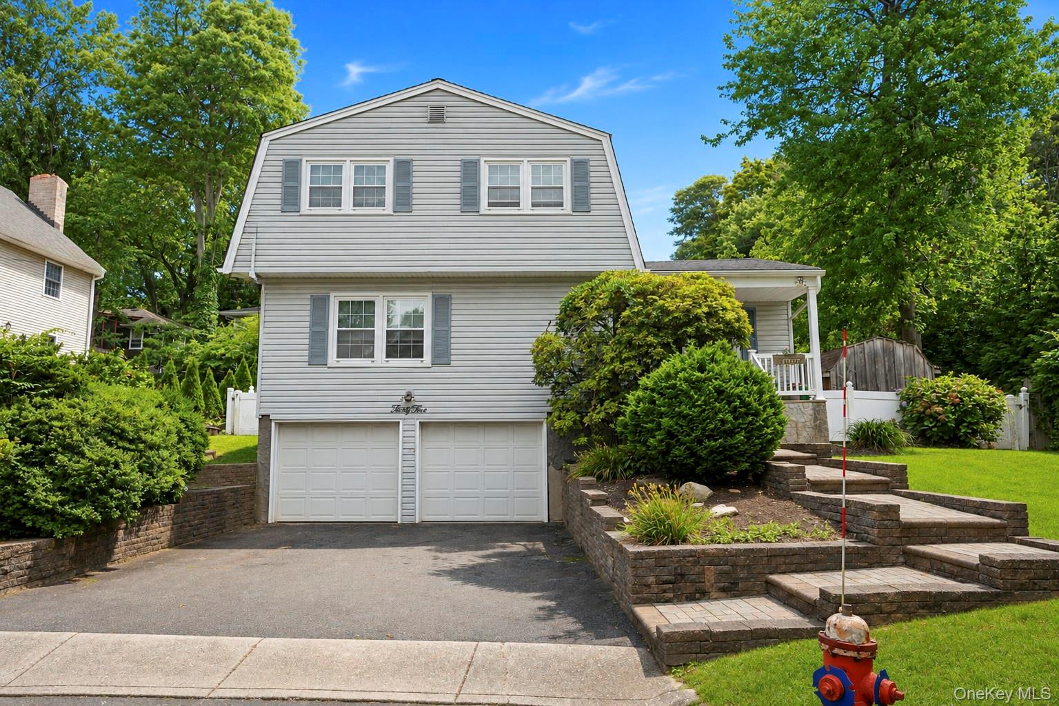 35 Sanford Street – For Sale photo 4