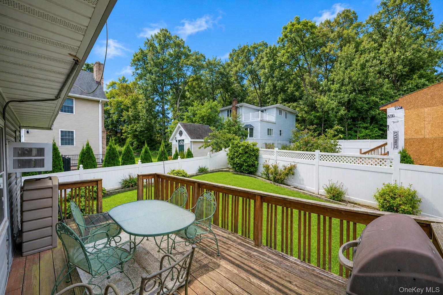 35 Sanford Street – For Sale photo 13
