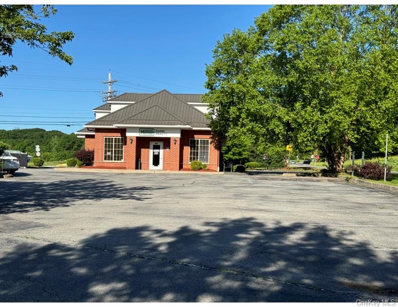 819 Little Britain Road – For Rent photo 2