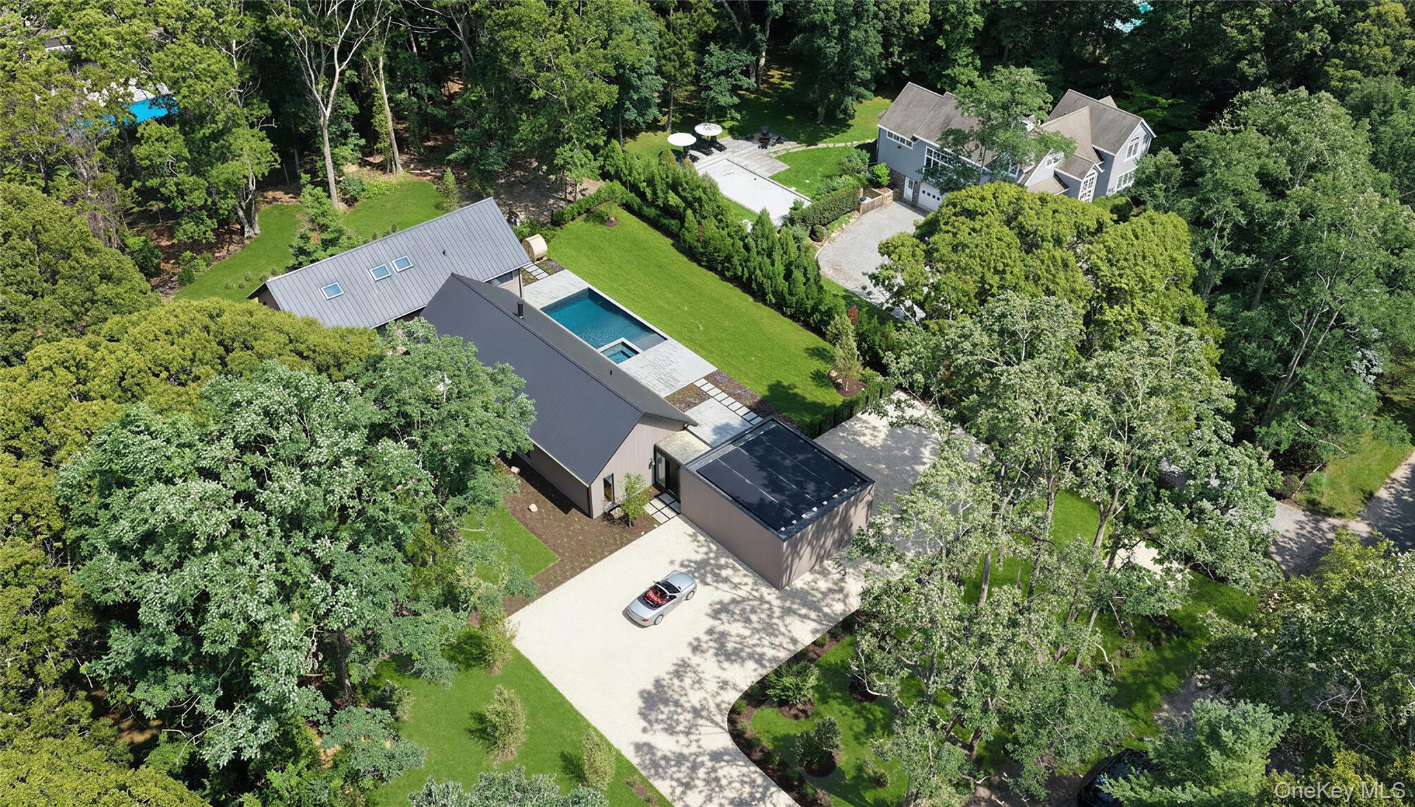 6 Great Circle Road – For Sale photo 3