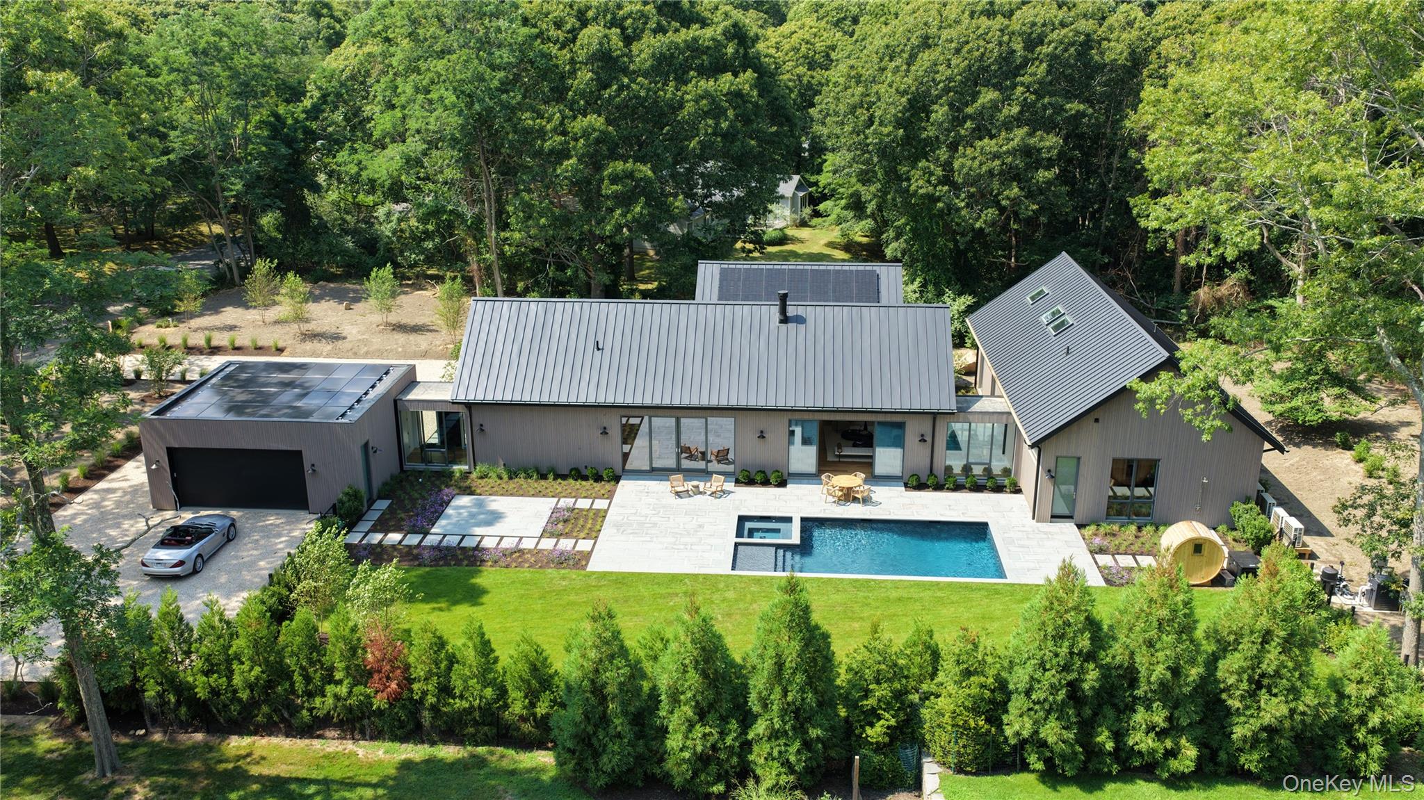 6 Great Circle Road – For Sale