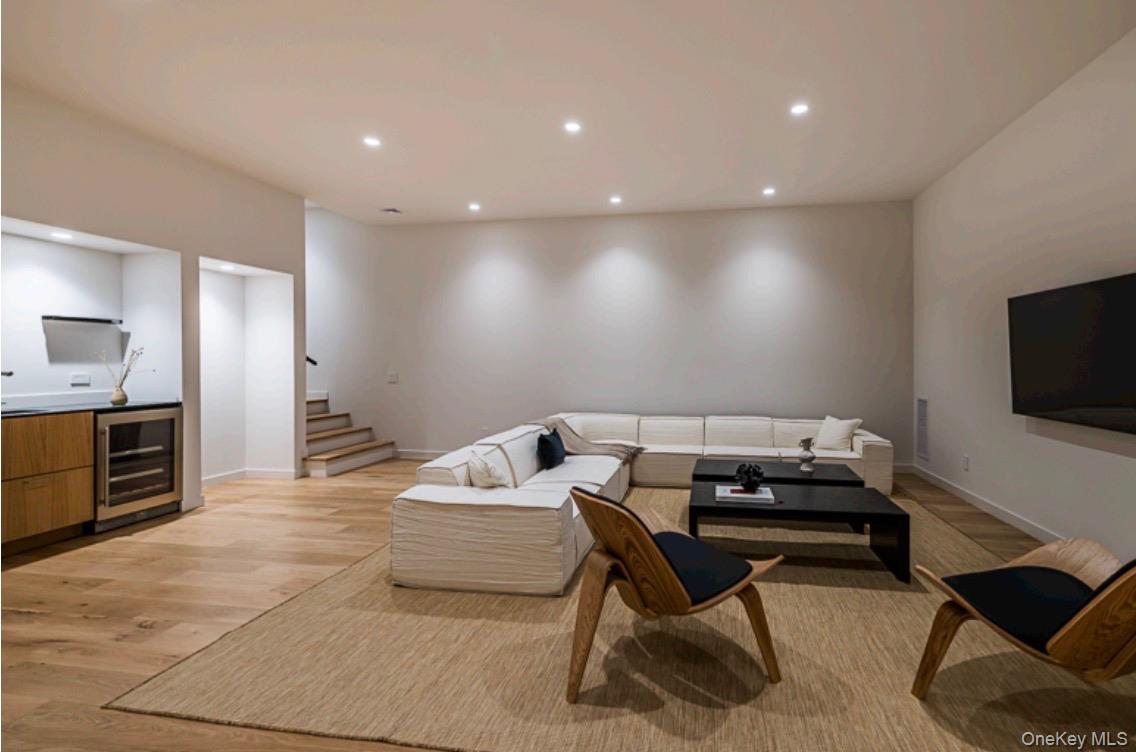 6 Great Circle Road – For Sale photo 30