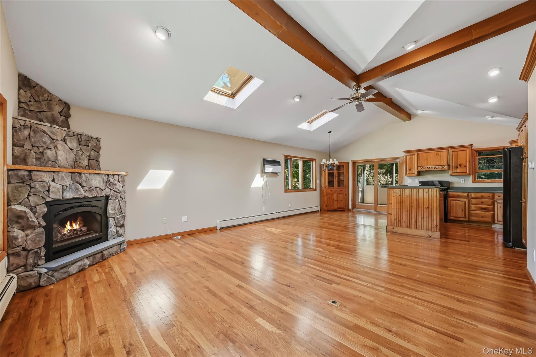 143 Pineview Avenue – For Sale photo 4