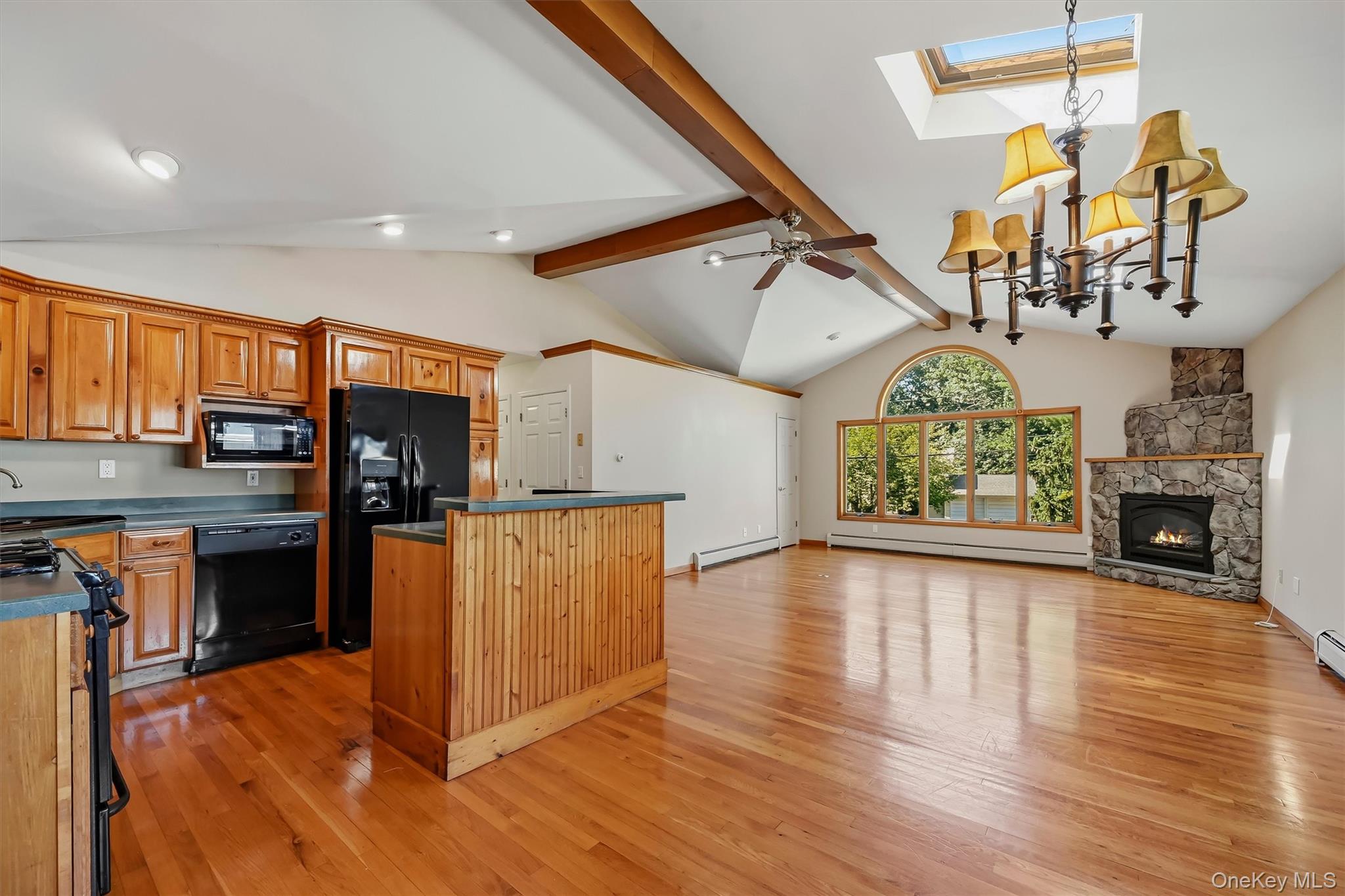 143 Pineview Avenue – For Sale photo 8