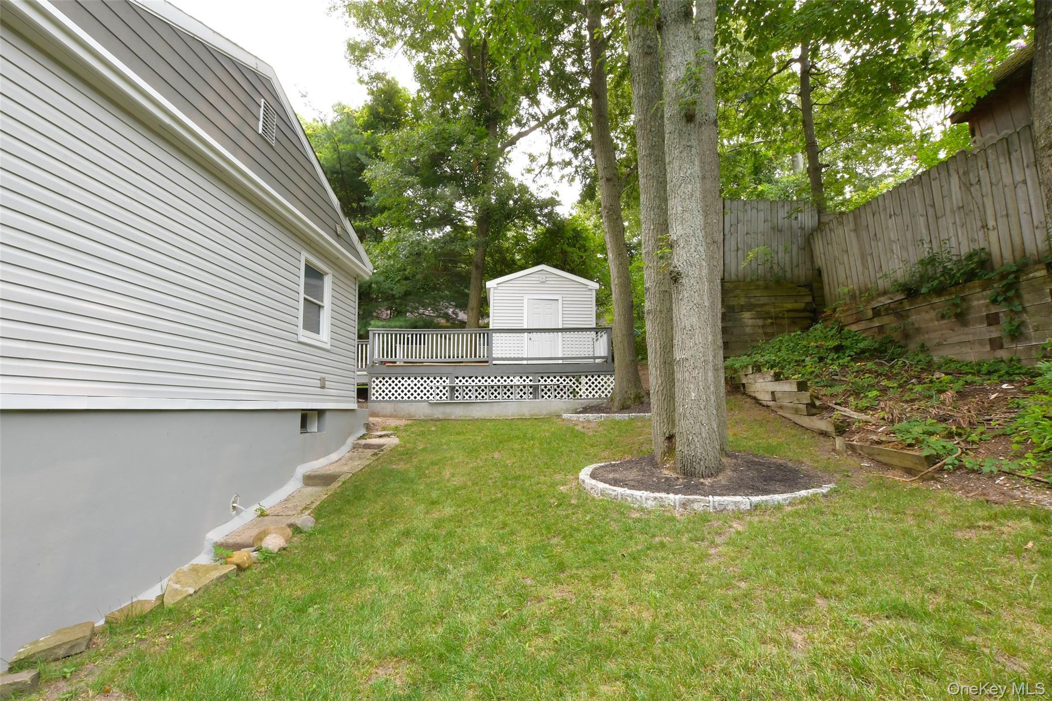 6 Southold Road – For Sale photo 29