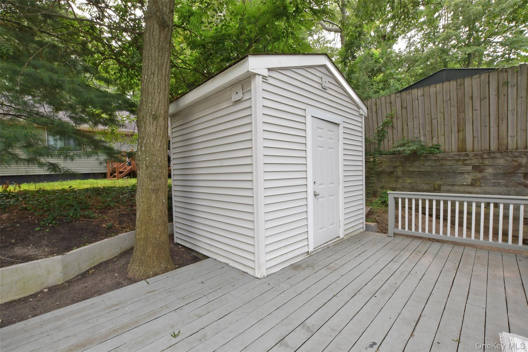 6 Southold Road – For Sale photo 32