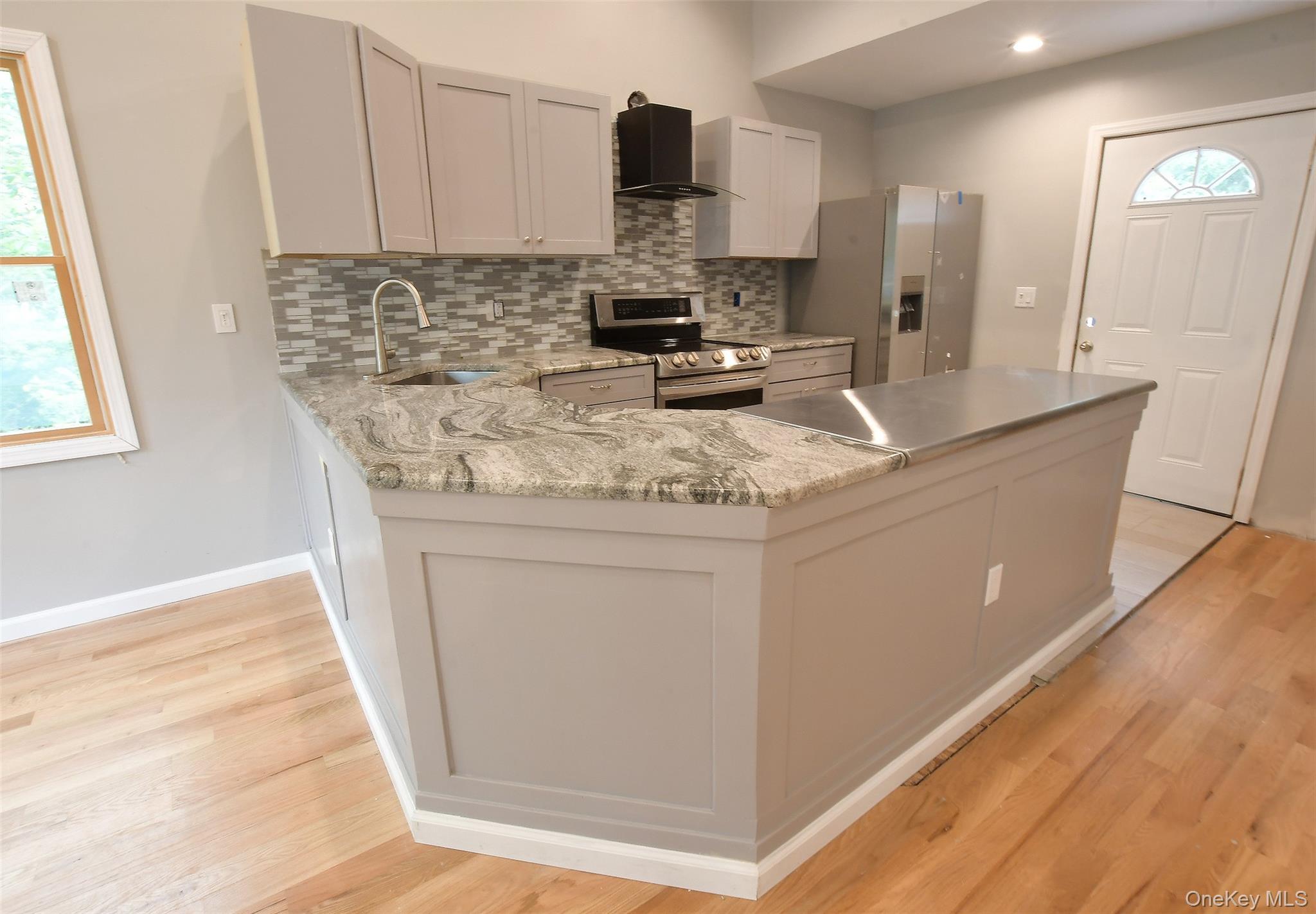 6 Southold Road – For Sale photo 21