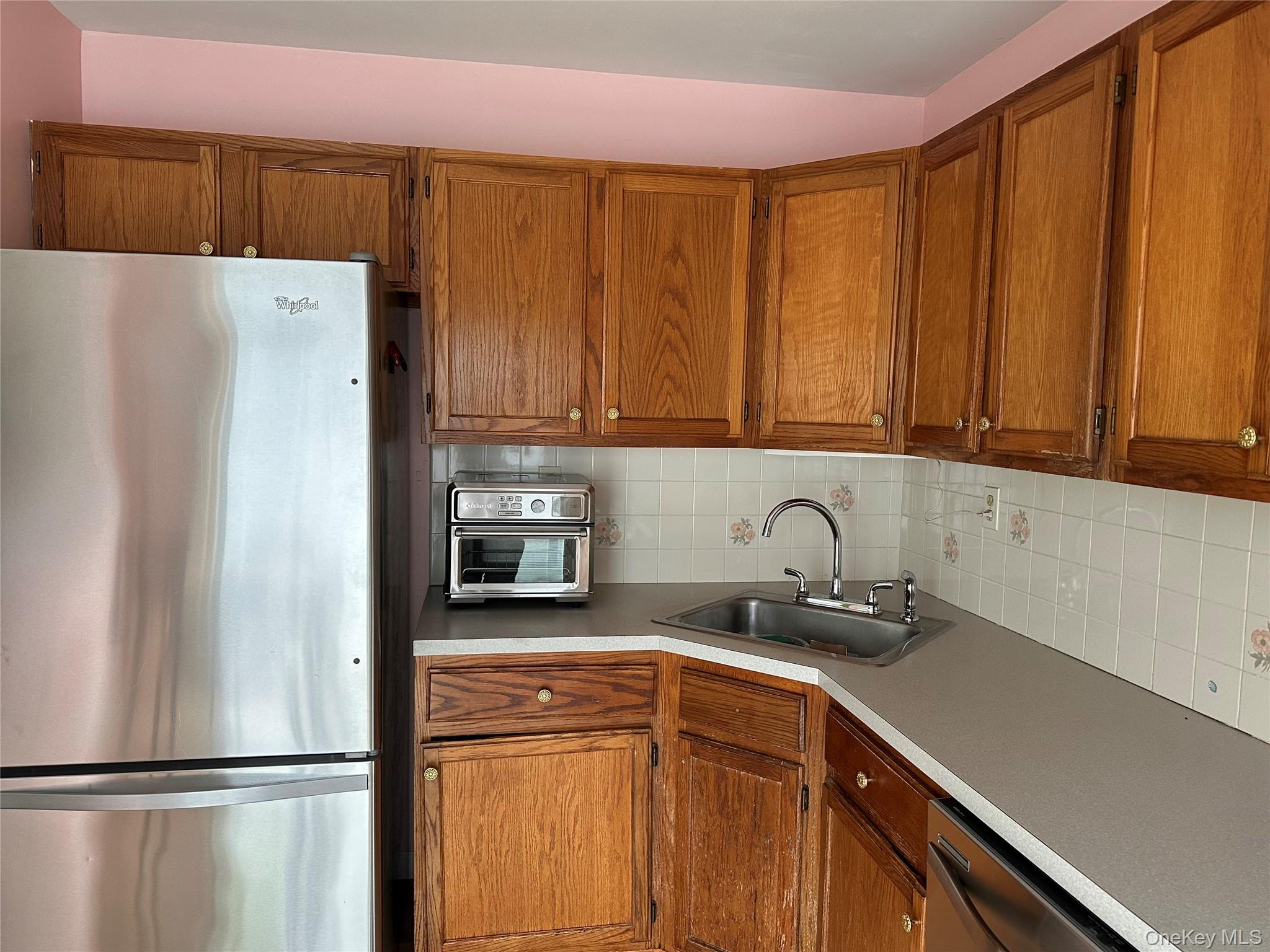 2522 Whispering Hills – For Sale photo 10
