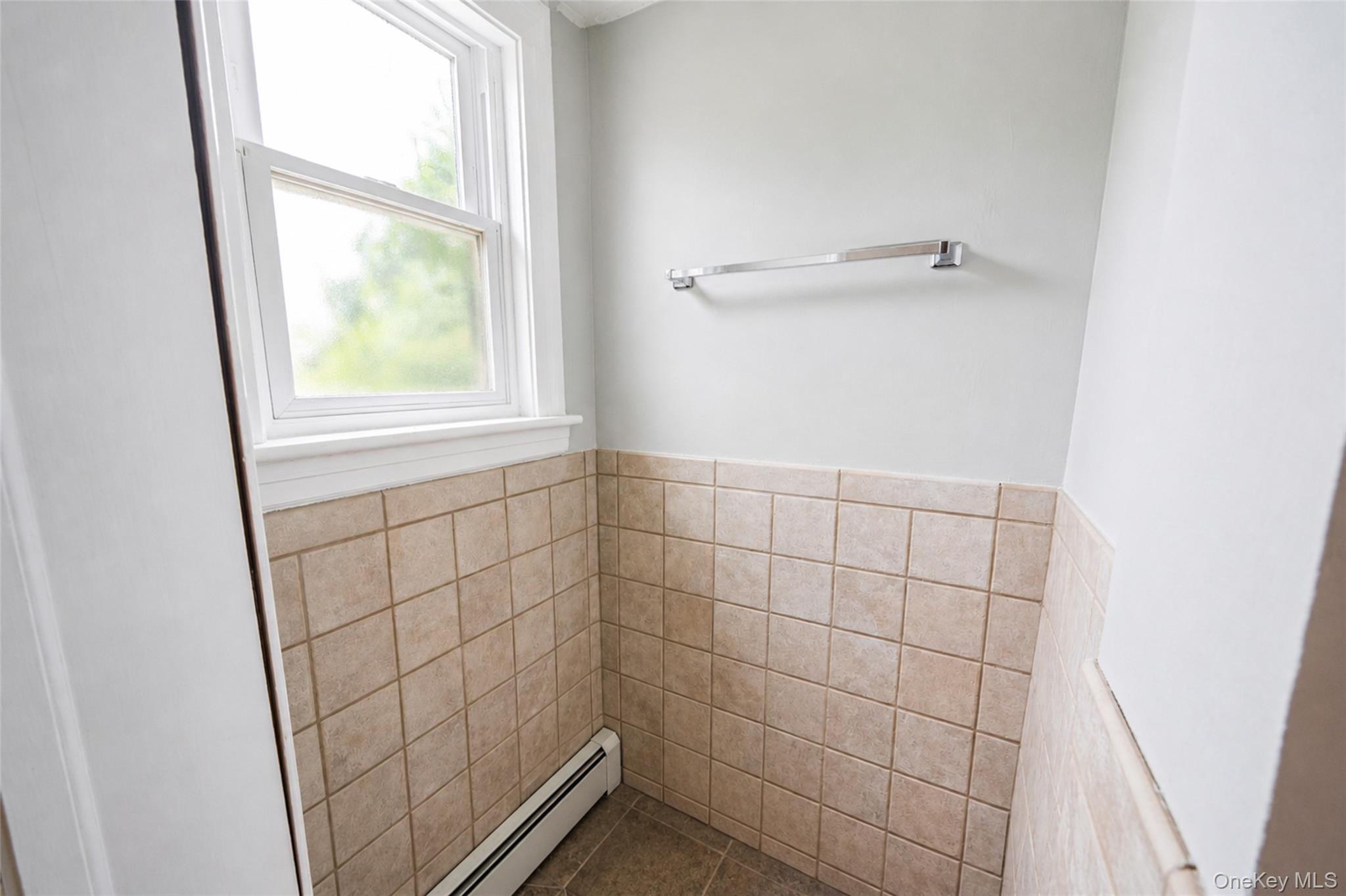 285 Broadway – For Rent photo 15