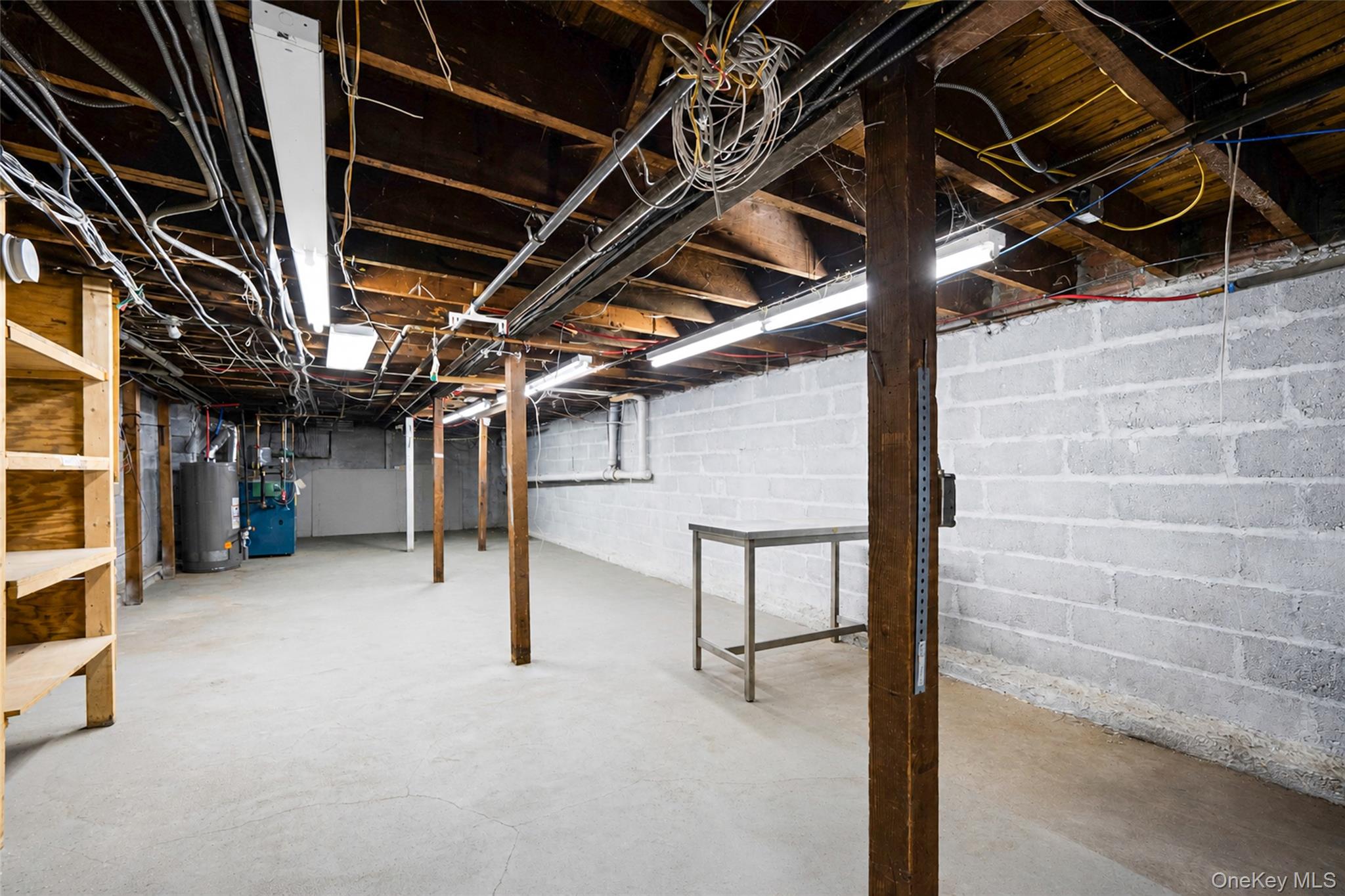 285 Broadway – For Rent photo 16