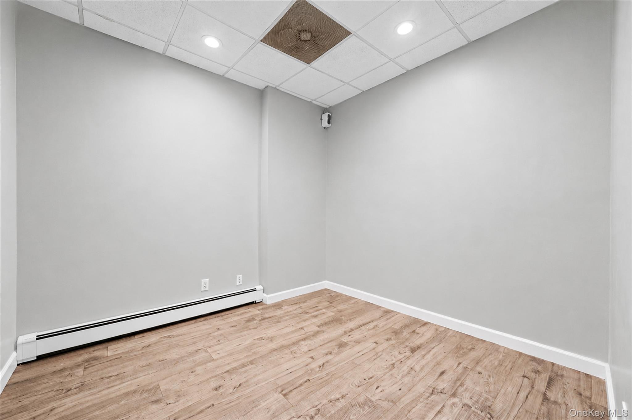 285 Broadway – For Rent photo 12