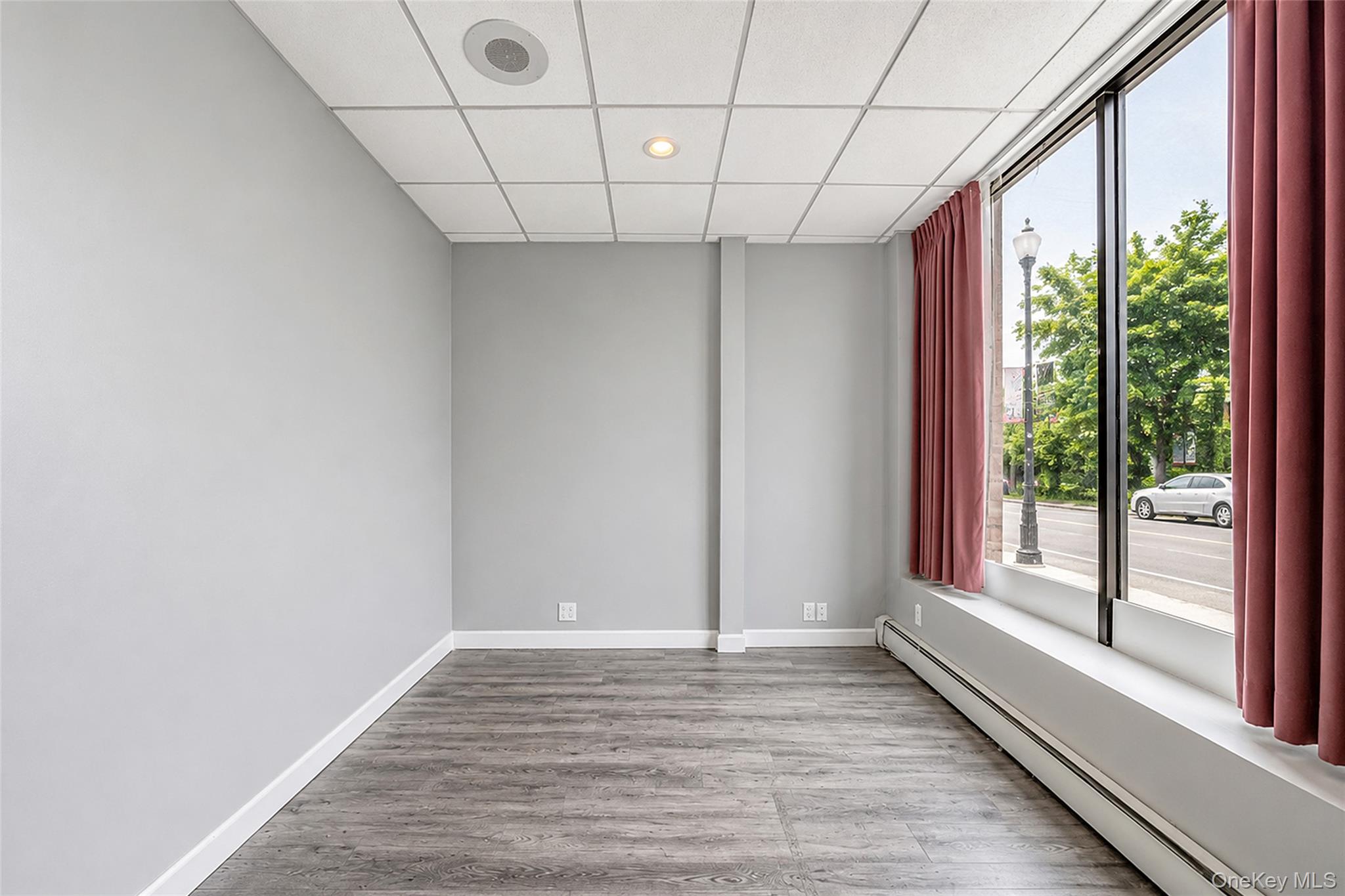 285 Broadway – For Rent photo 6
