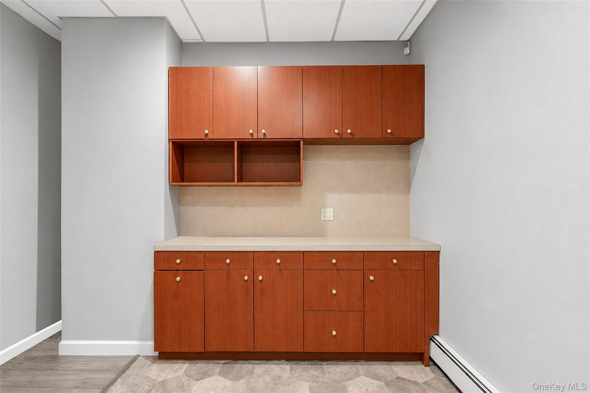 285 Broadway – For Rent photo 8