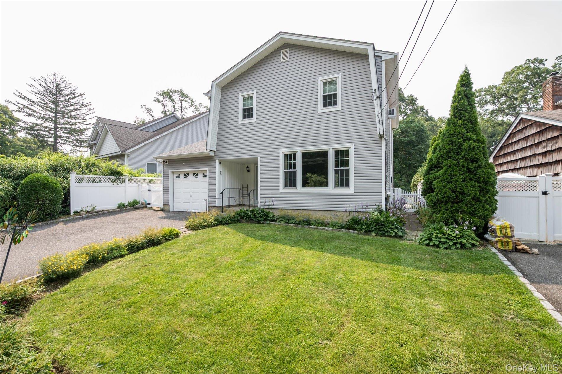 21 Vause Street – For Sale photo 2
