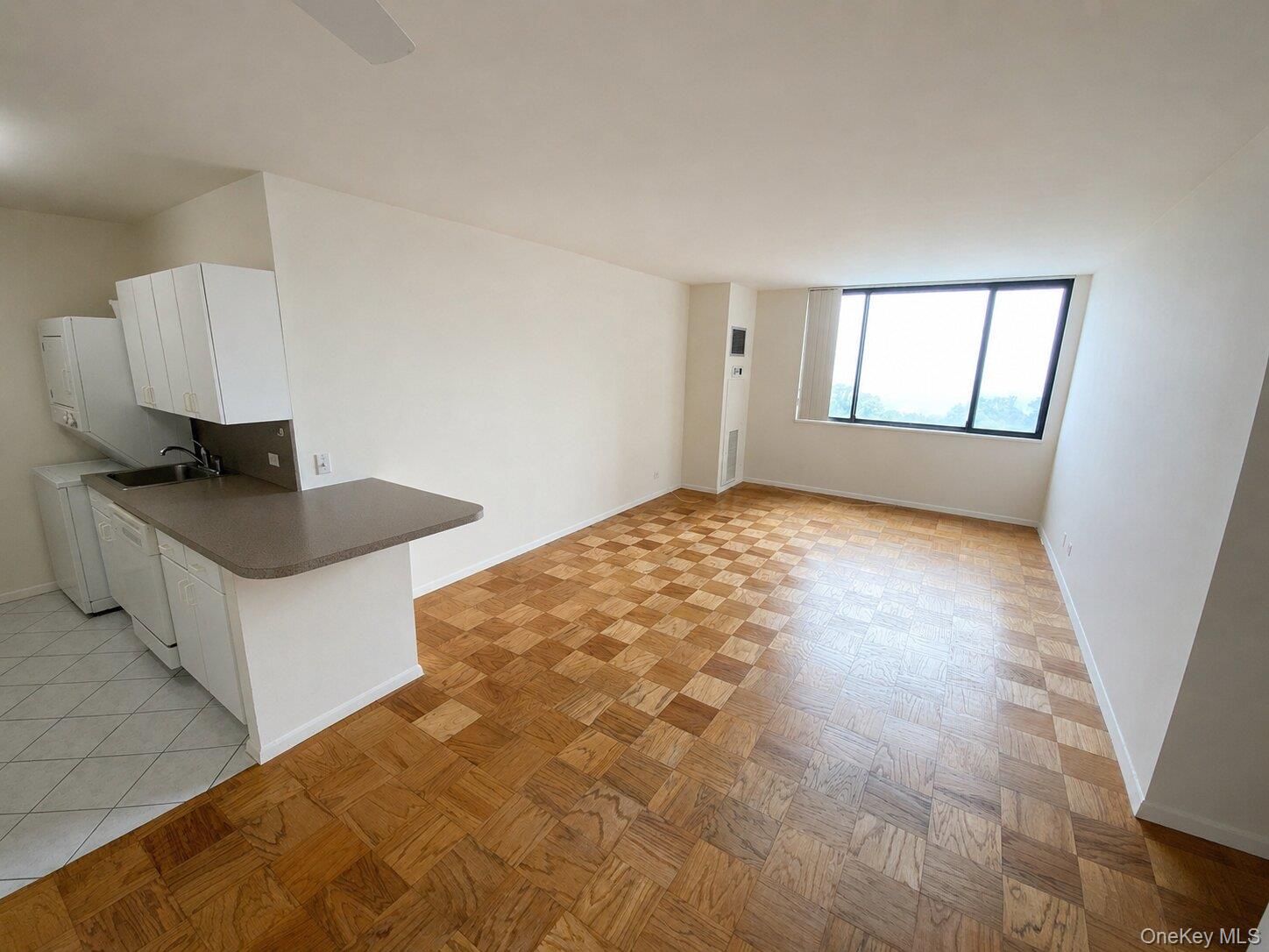 27010 Grand Central Parkway, Unit 7C