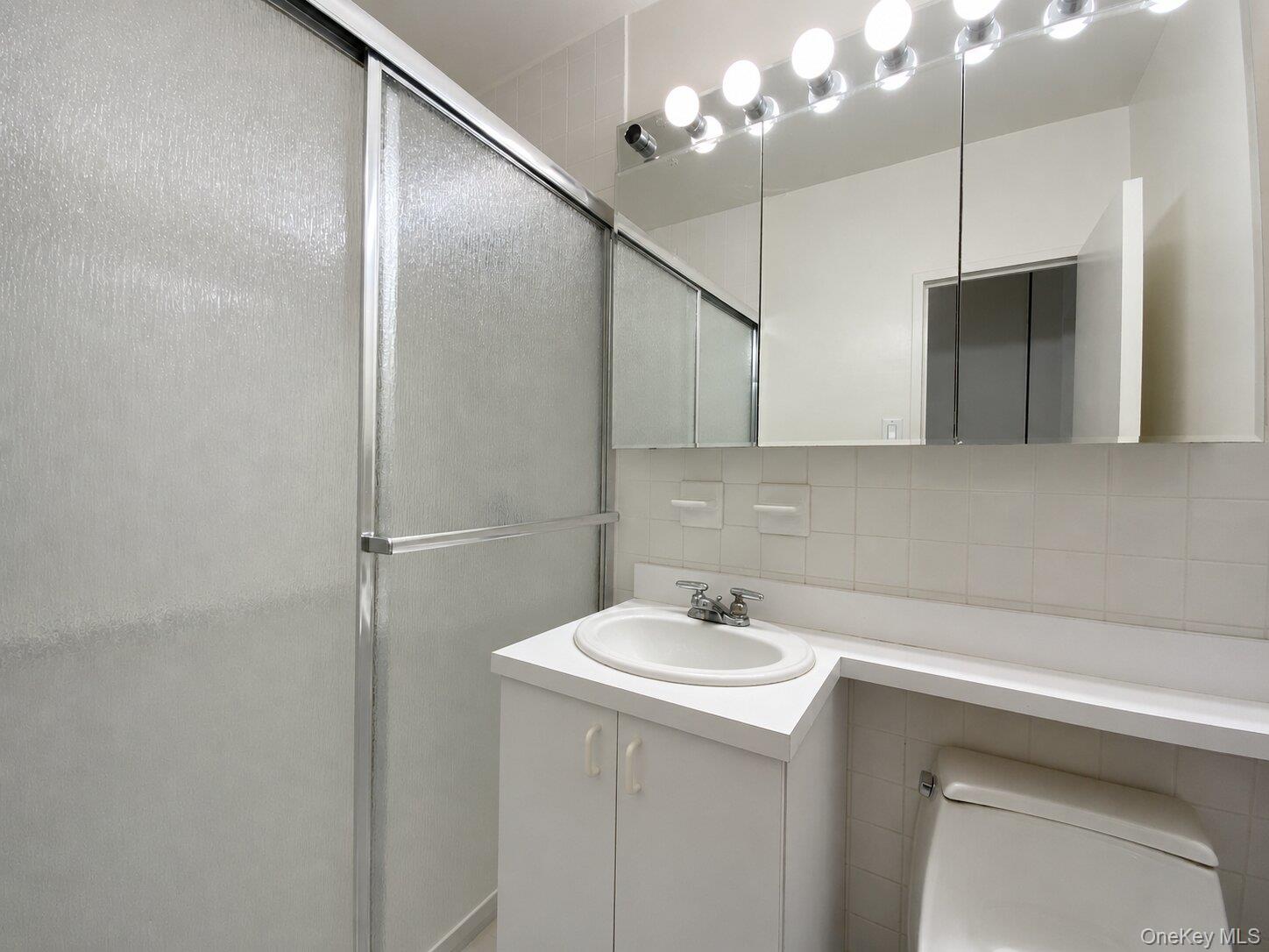 27010 Grand Central Parkway, Unit 7C photo 13