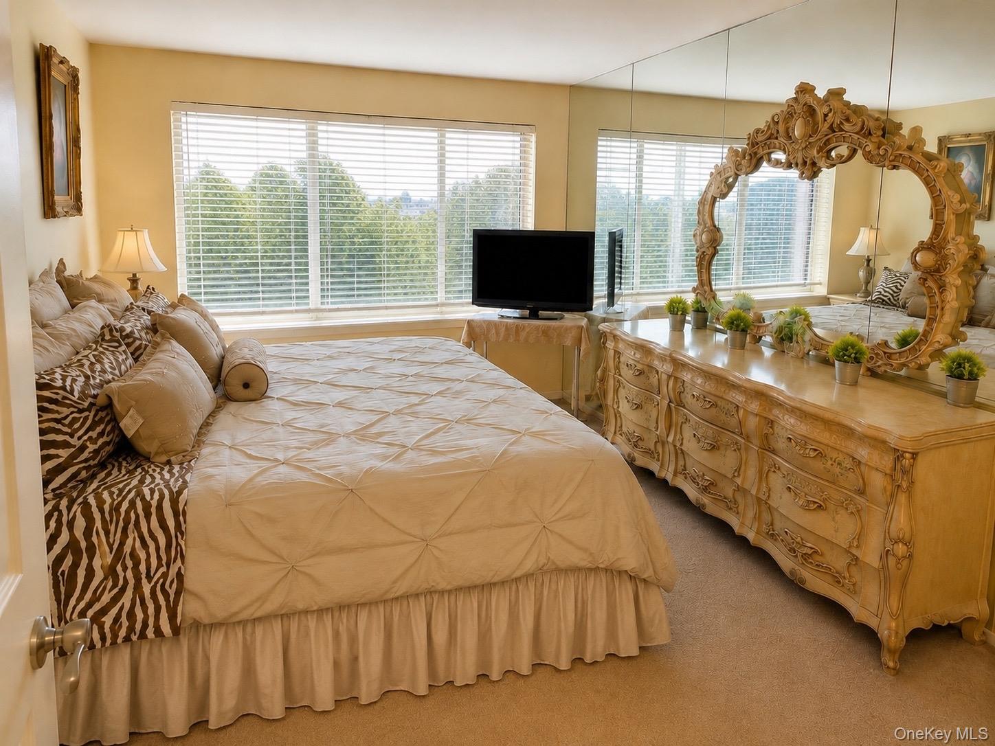 200 High Point Drive, Unit PH 8 photo 7