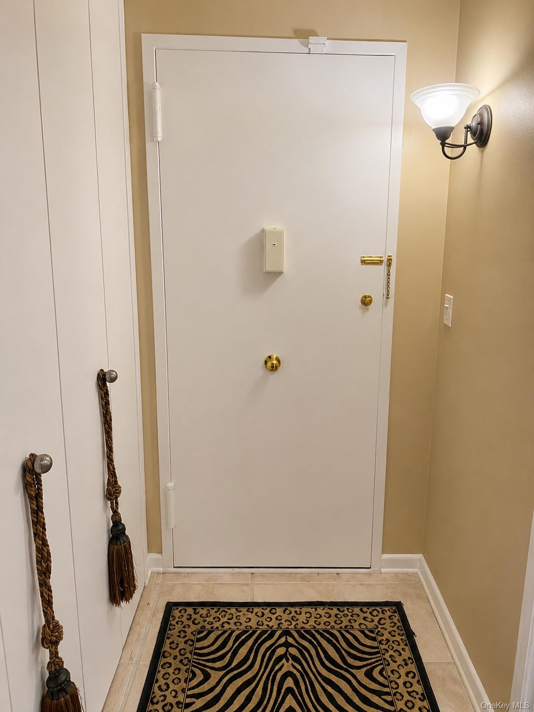 200 High Point Drive, Unit PH 8