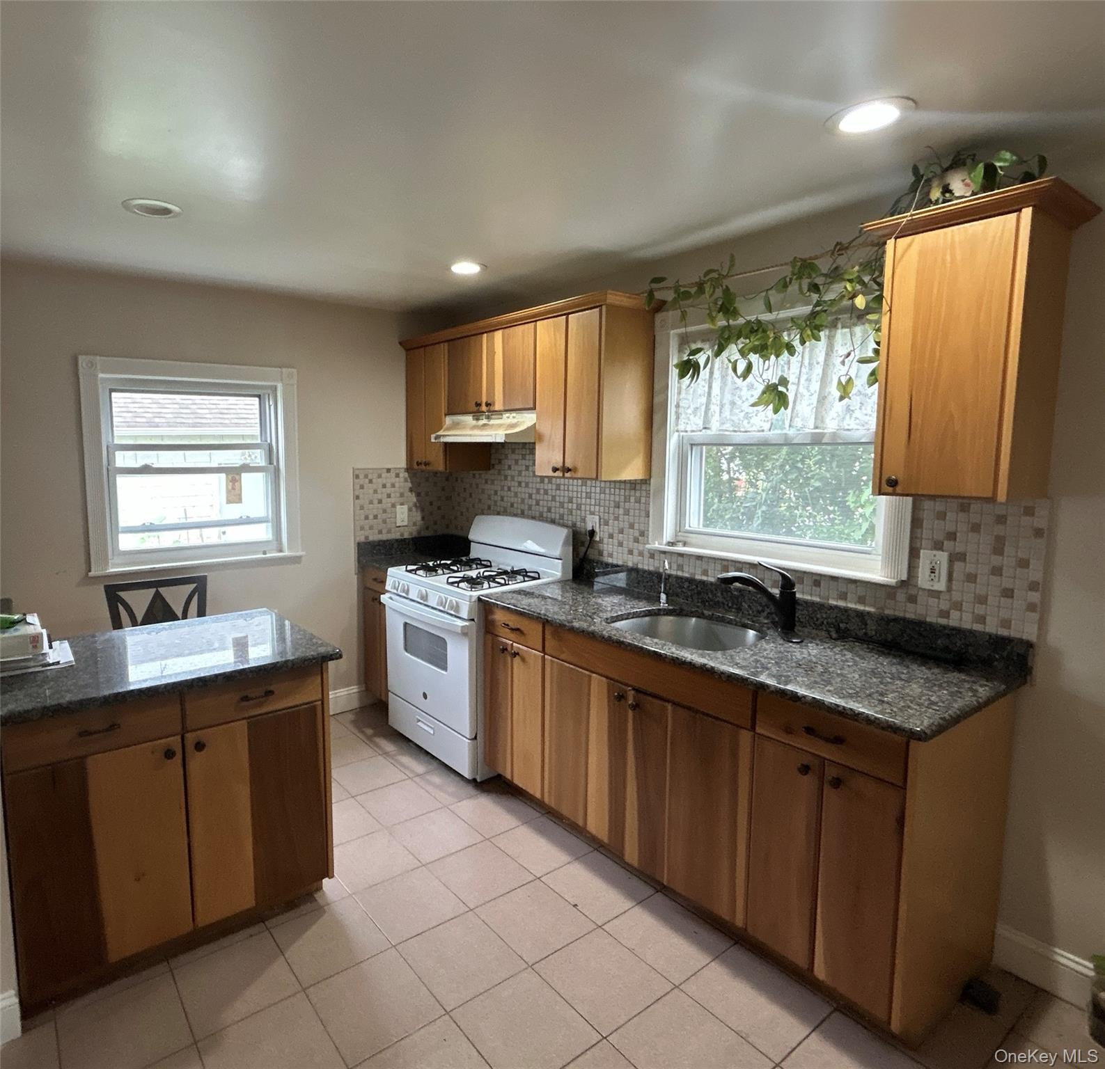 96 California Avenue – For Sale photo 7