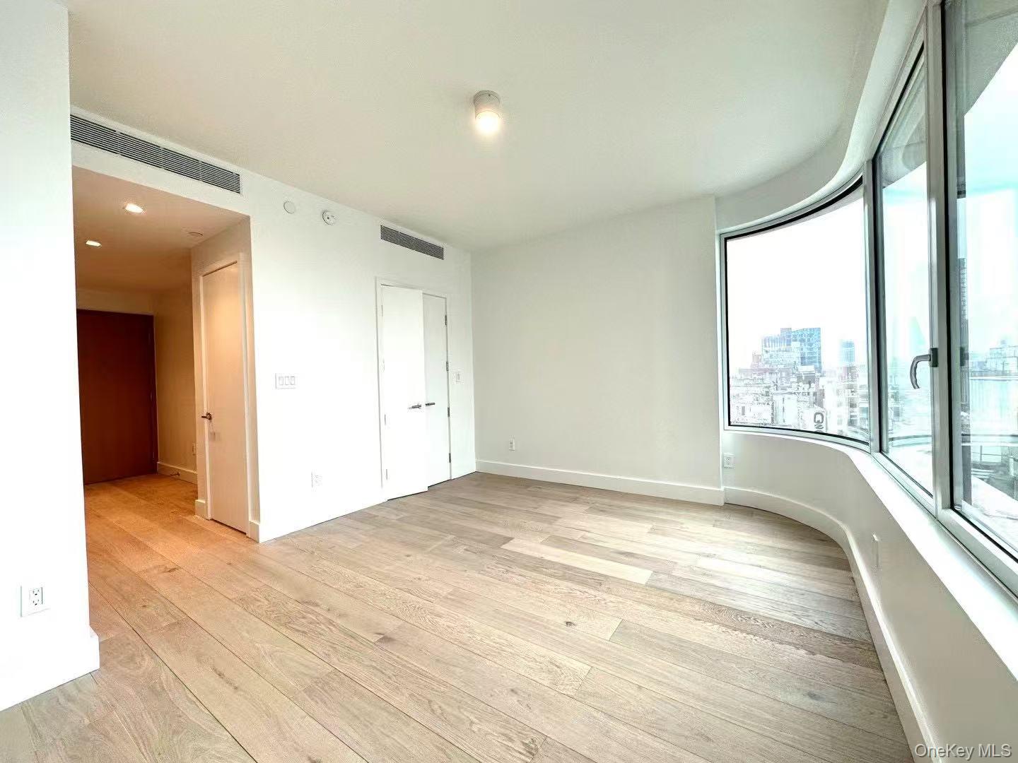 208 Delancey Street, Unit 10E photo 3