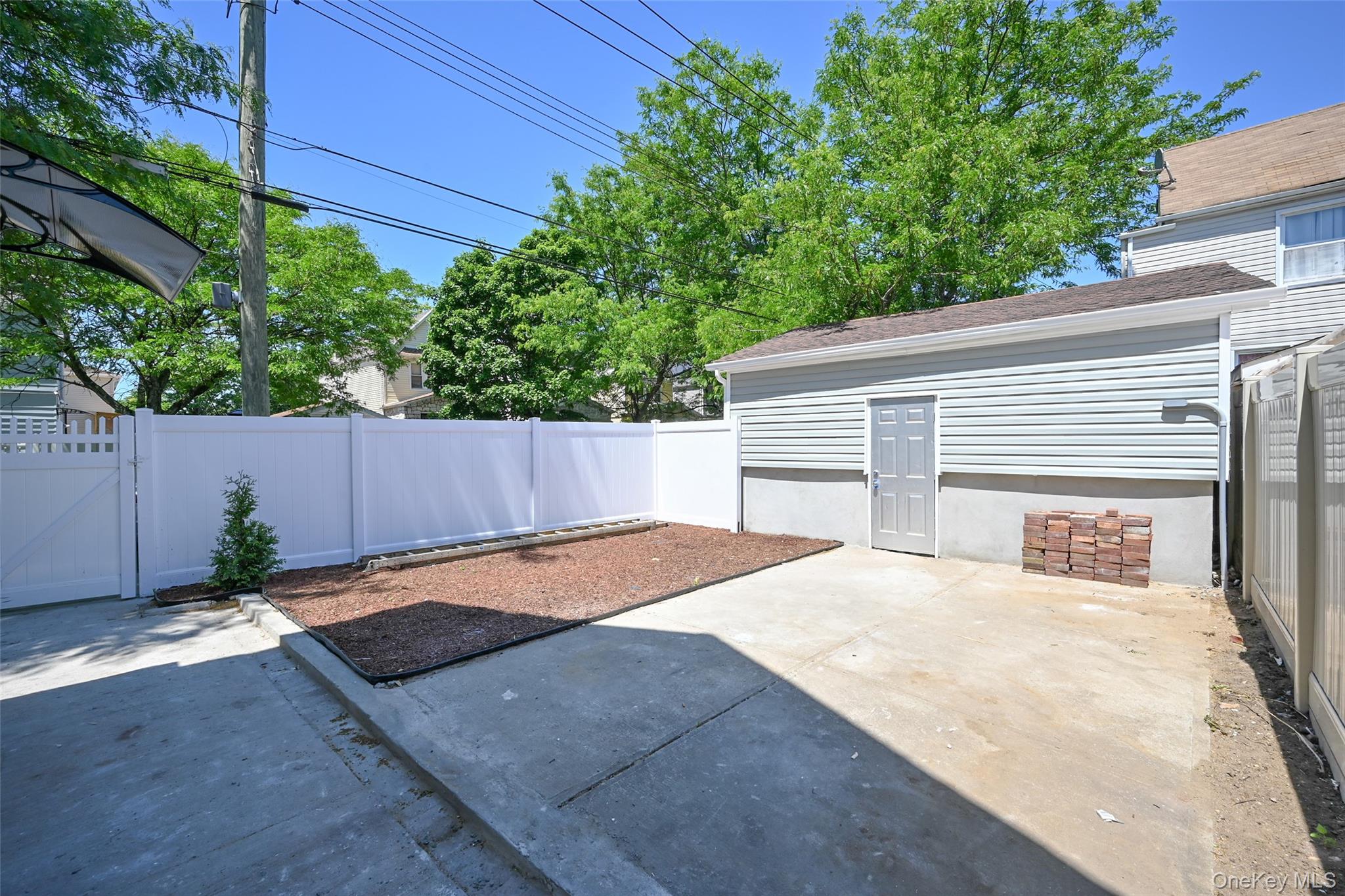 147-03 111th Avenue – For Sale photo 5